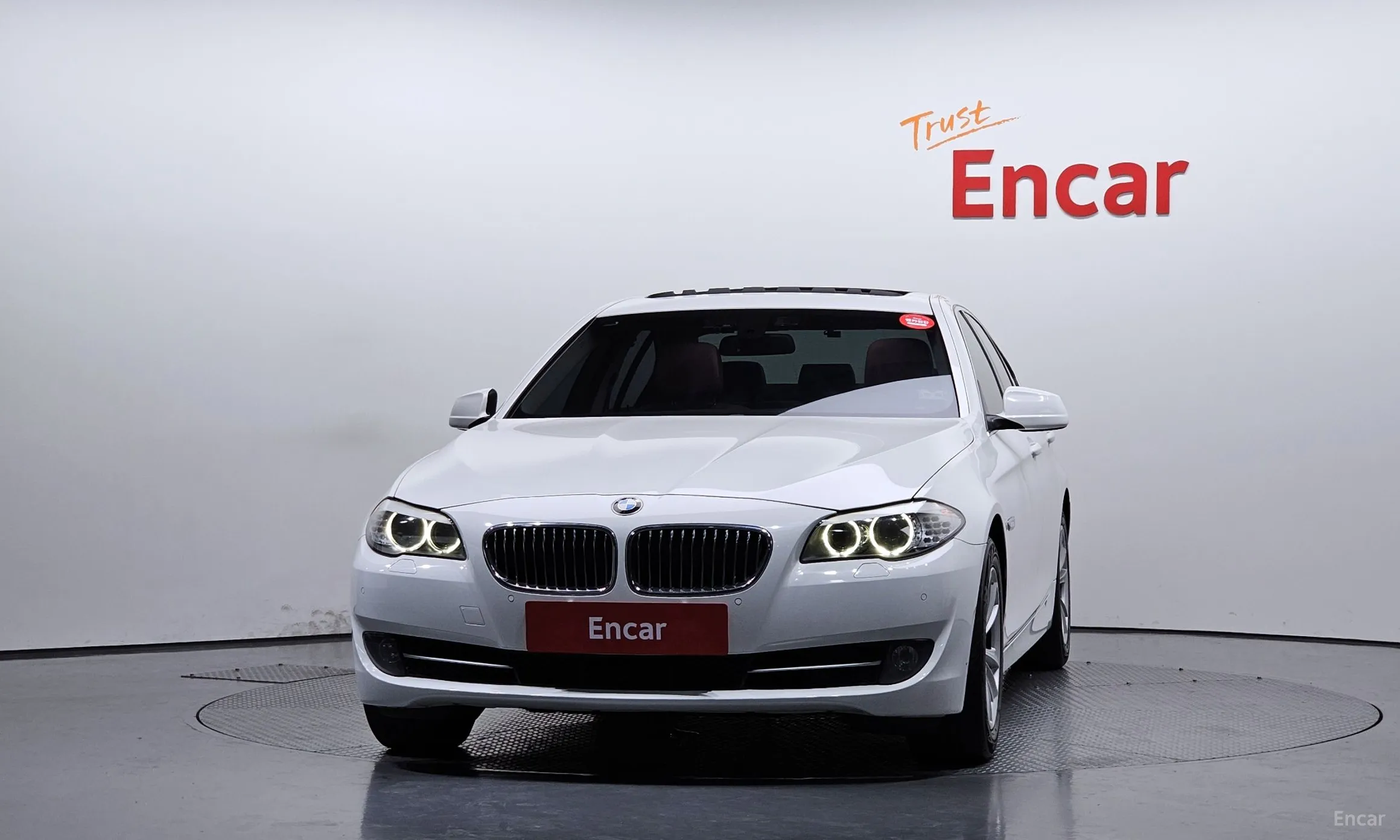 BMW 5 Series (F10) превью 2