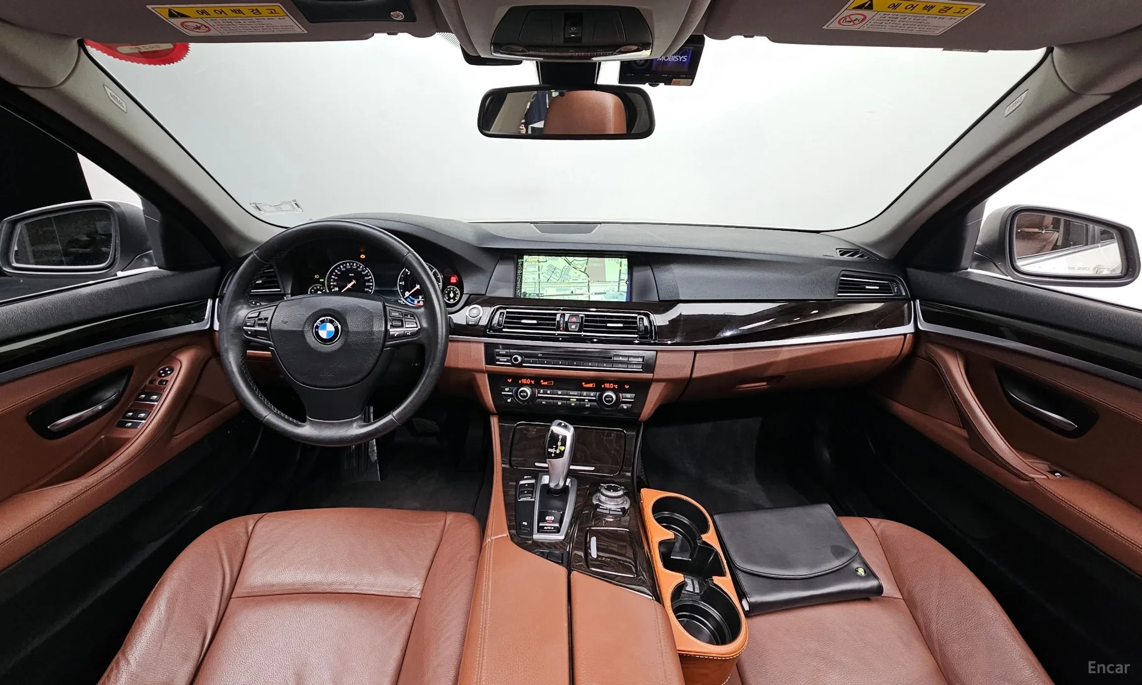 BMW 5 Series (F10) превью 4