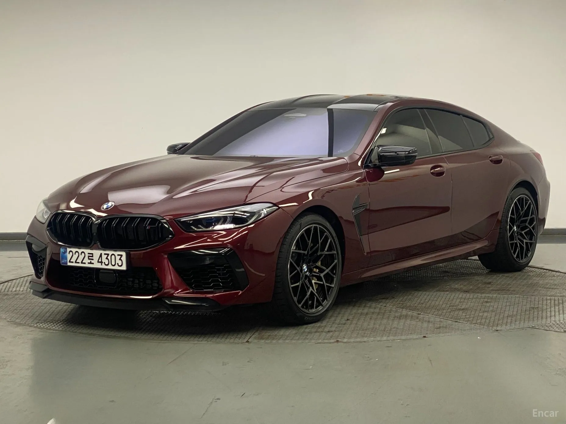 BMW M8 (G15)