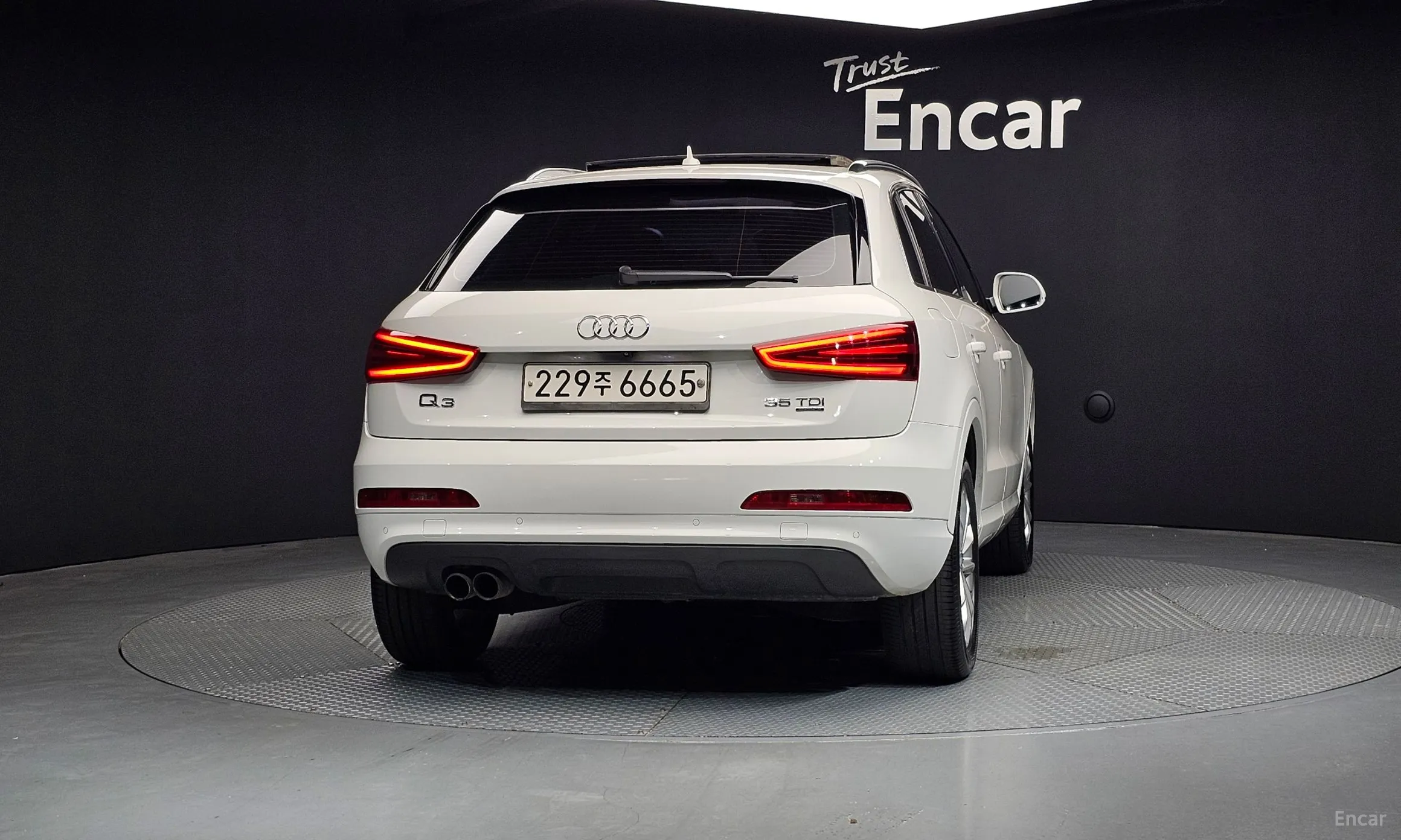 Audi Q3 превью 3