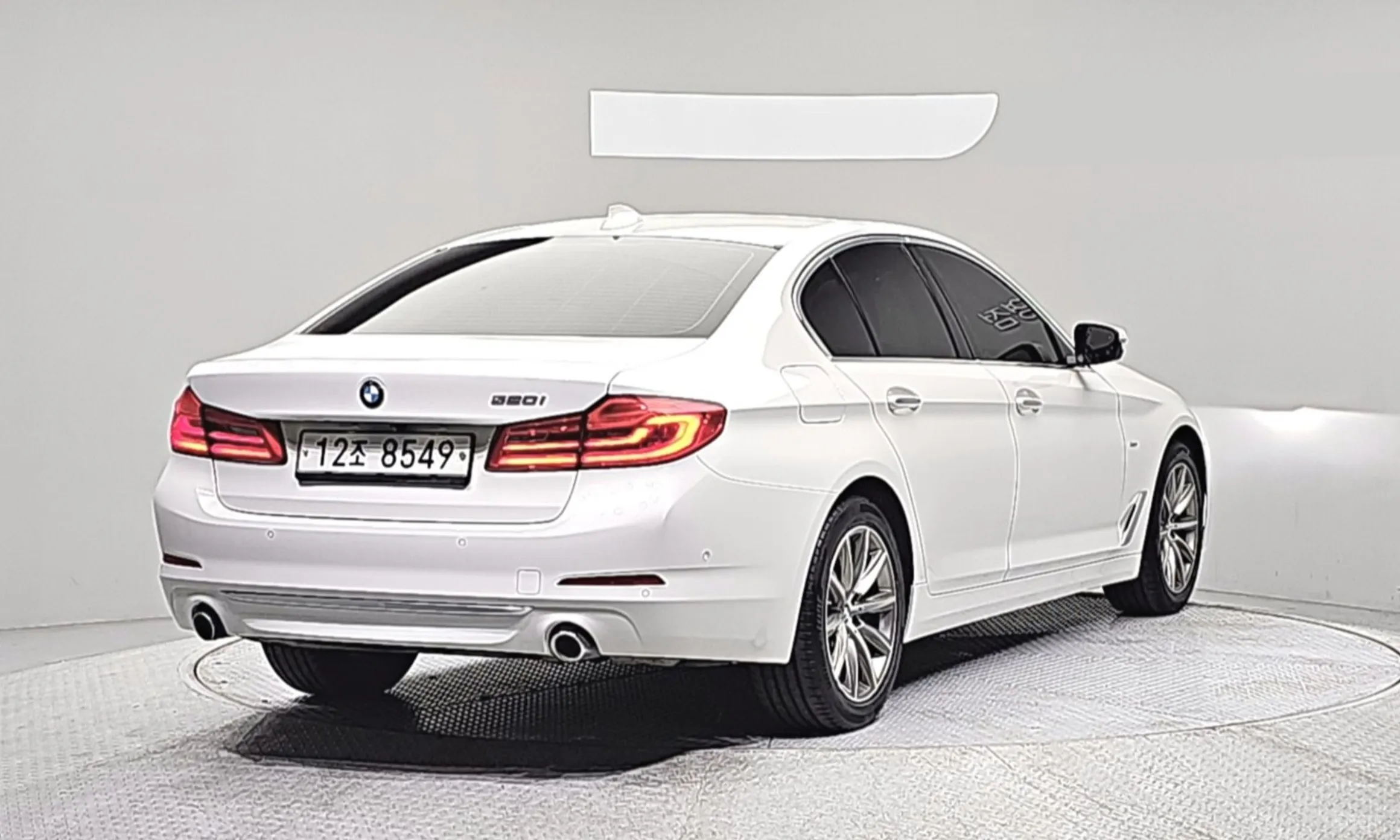 BMW 5 Series (G30) превью 2