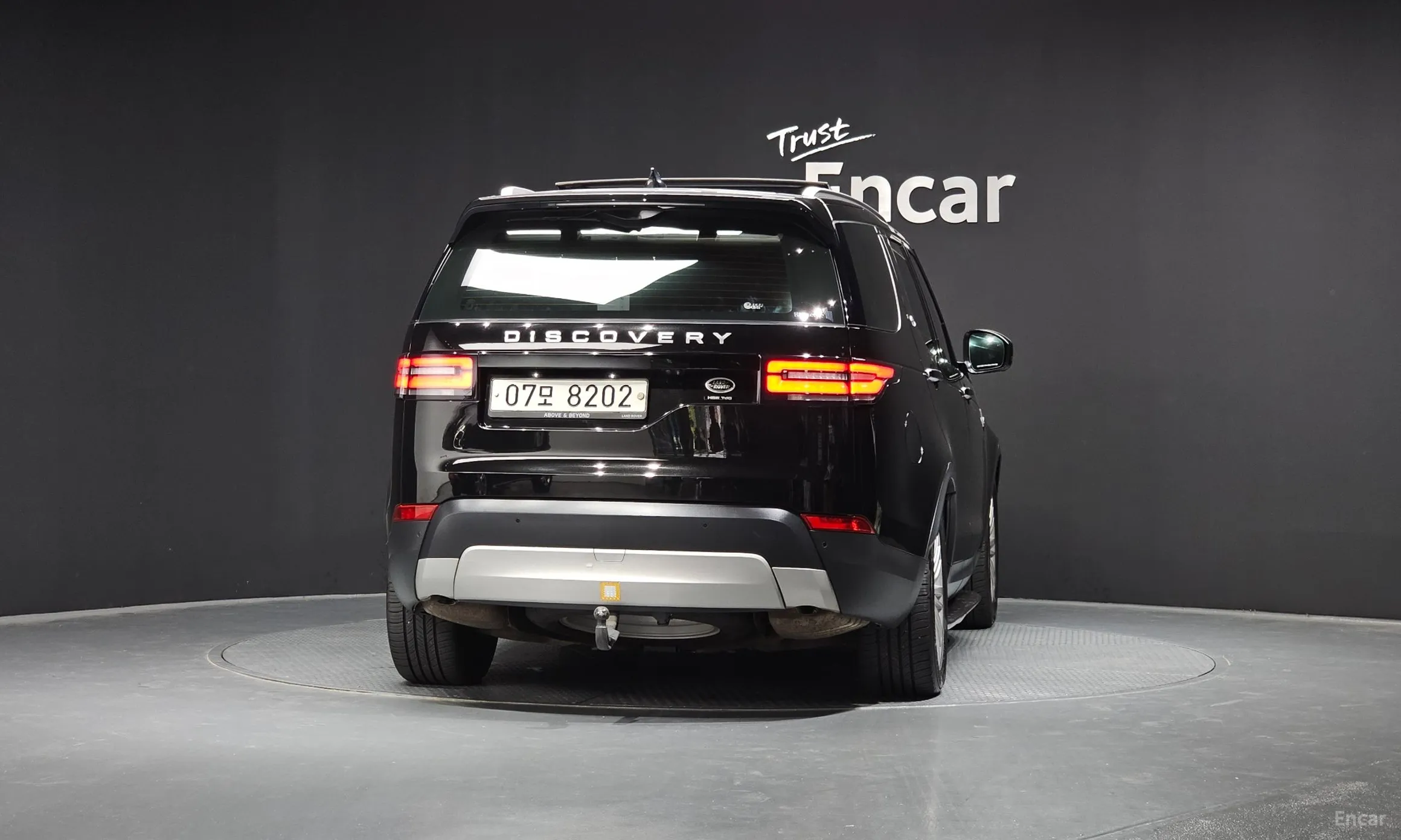 Land Rover Discovery 5 превью 3