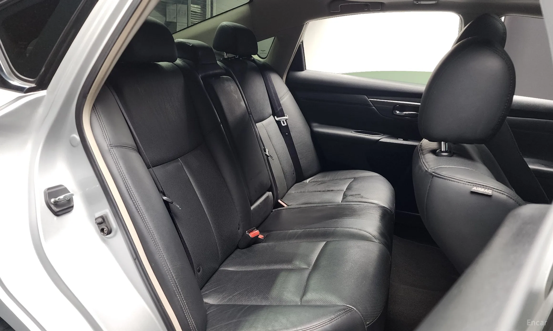 Nissan Altima превью 12
