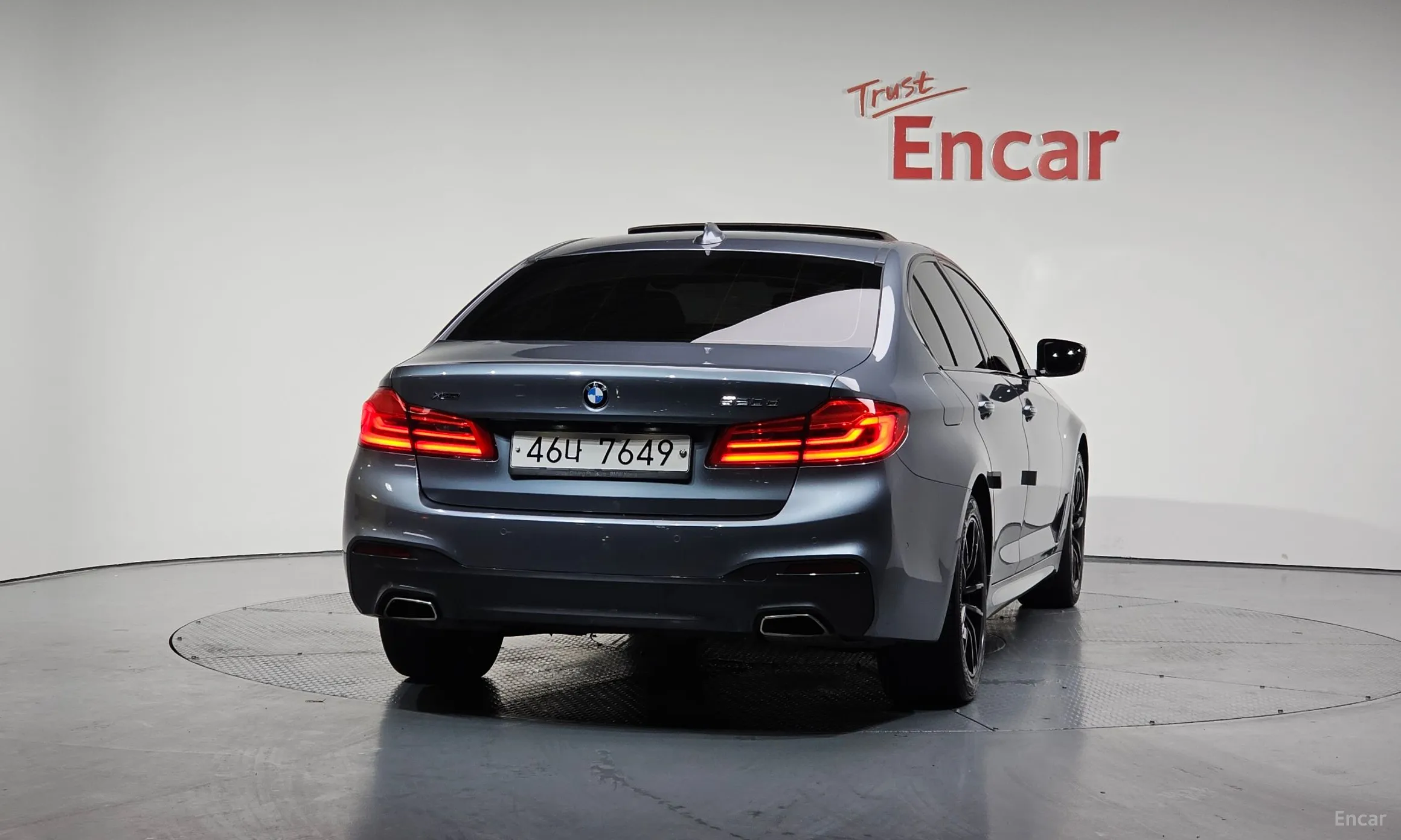 BMW 5 Series (G30) превью 3