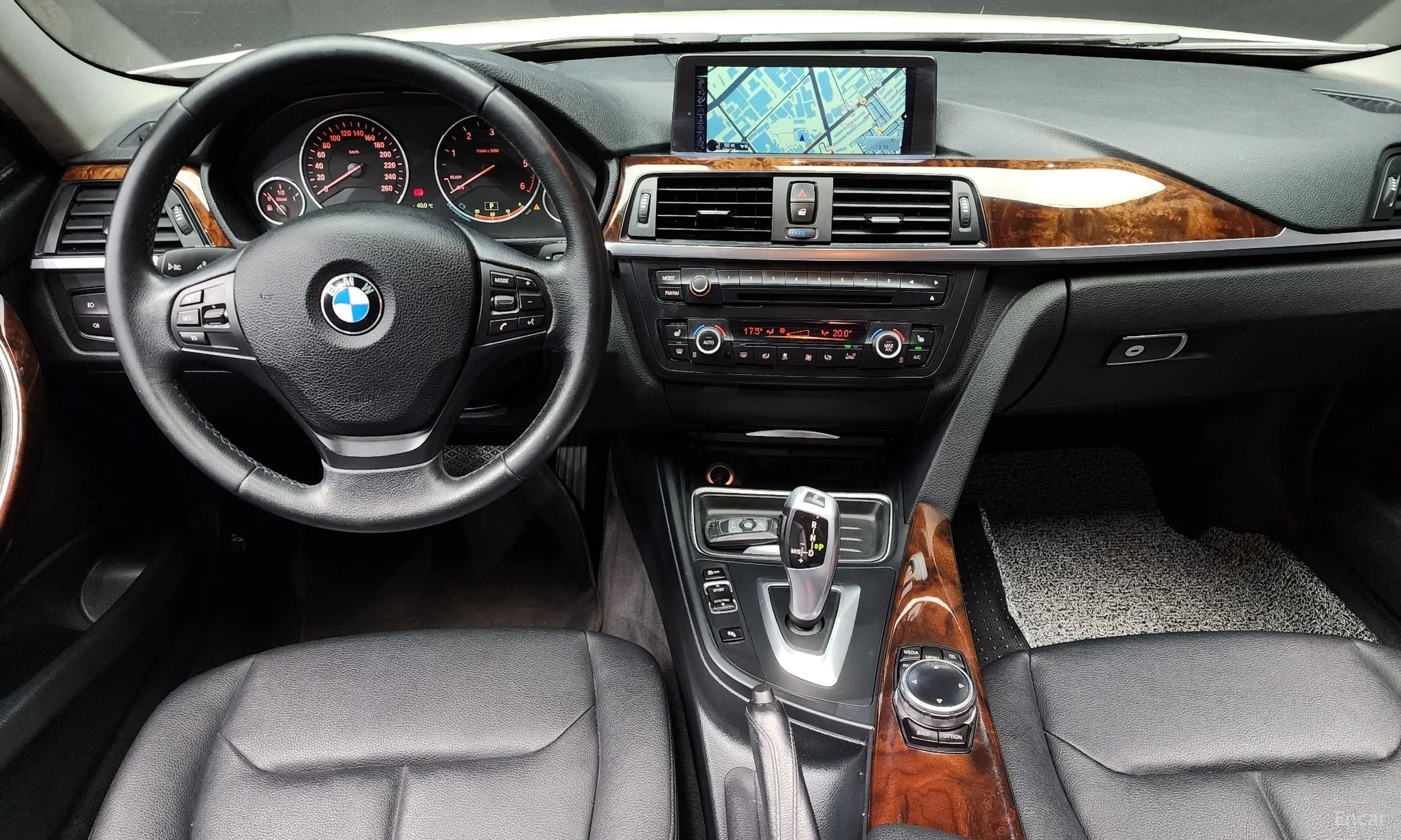 BMW 3 Series (F30) превью 4