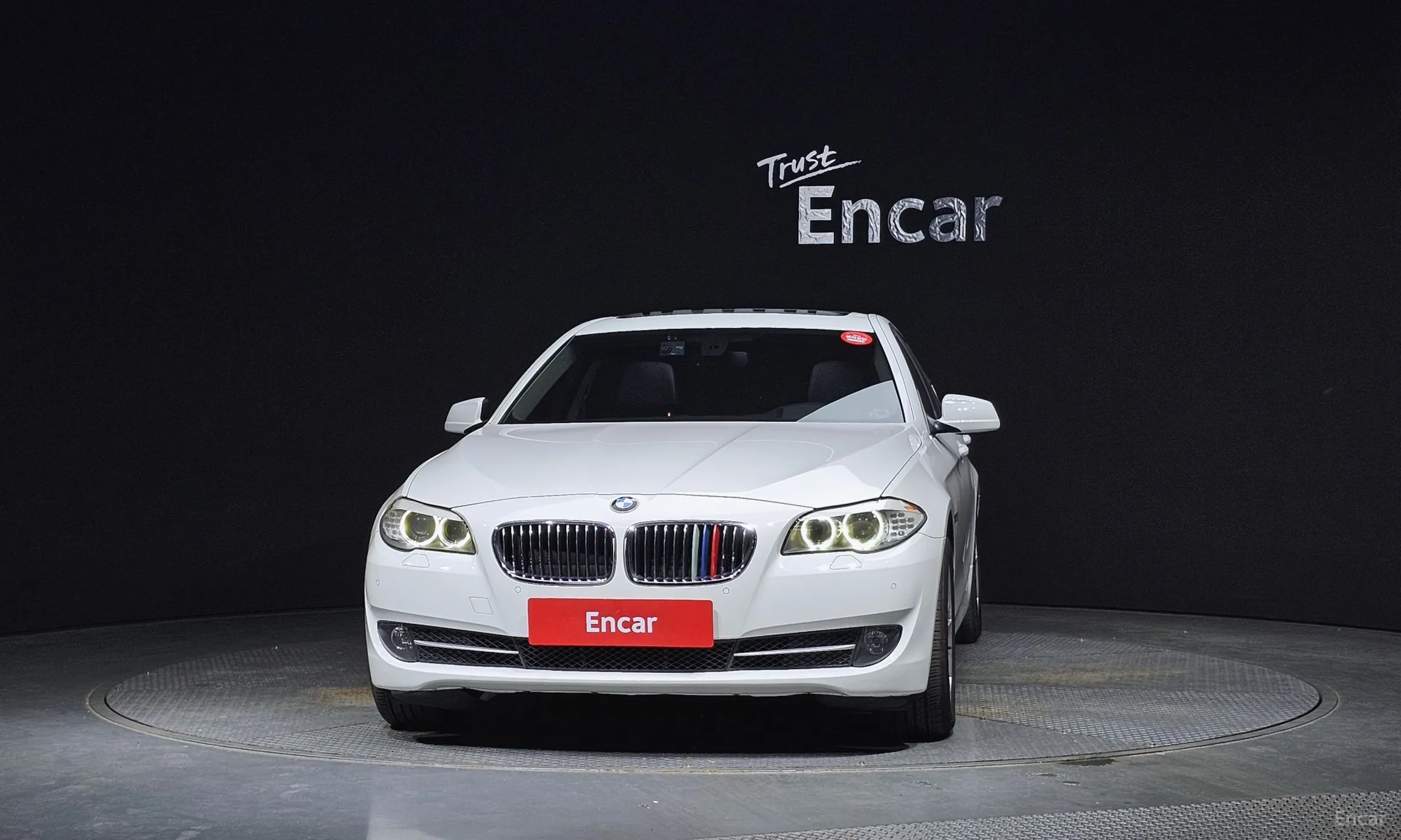 BMW 5 Series (F10) превью 2