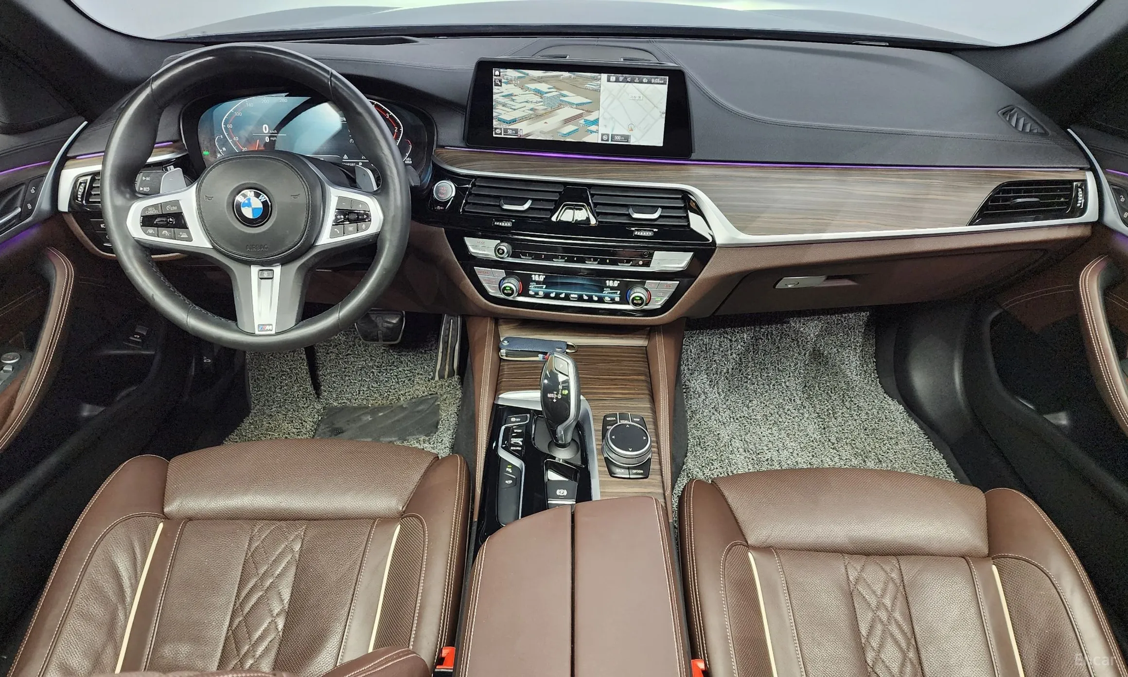 BMW 5 Series (G30) превью 4