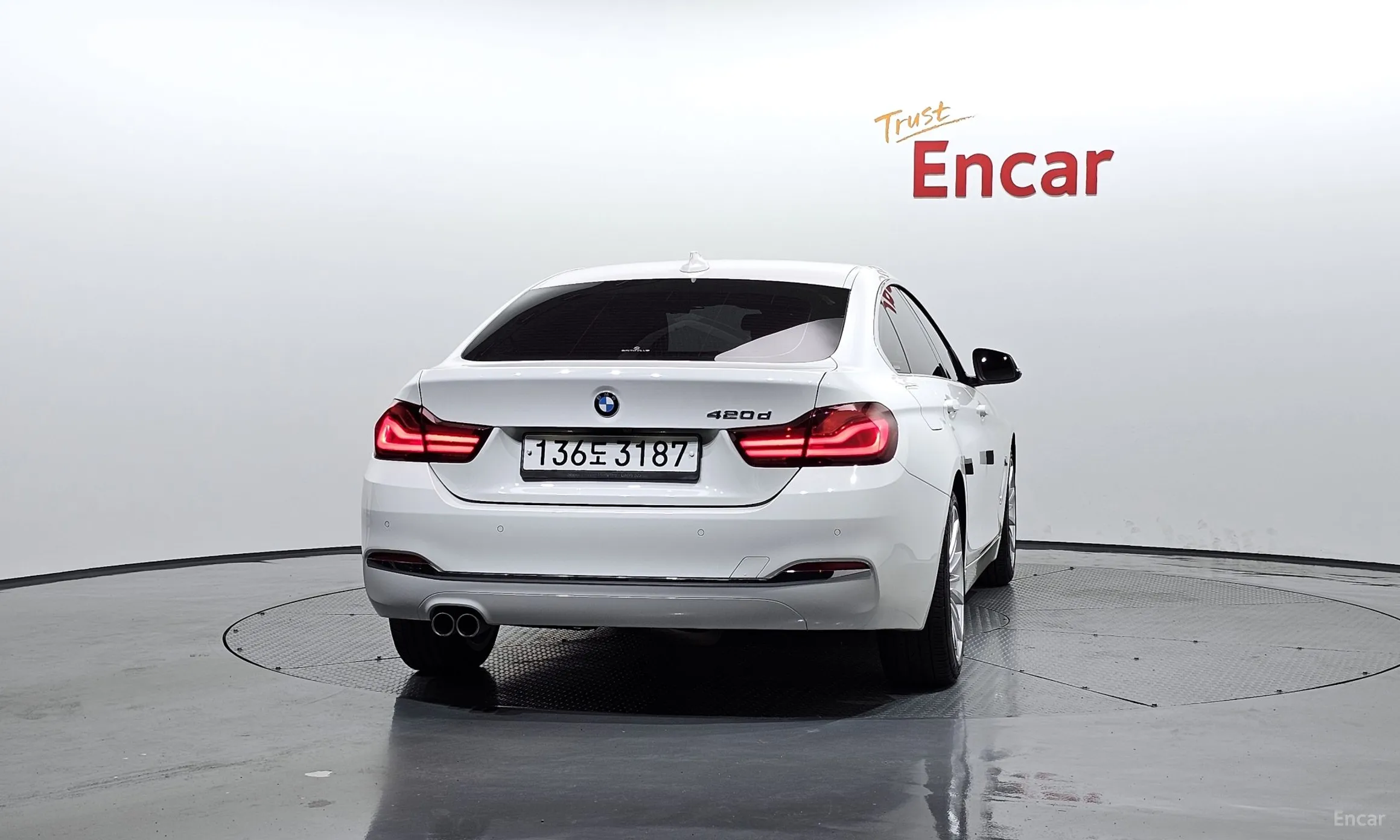 BMW Series 4 (F32) превью 3