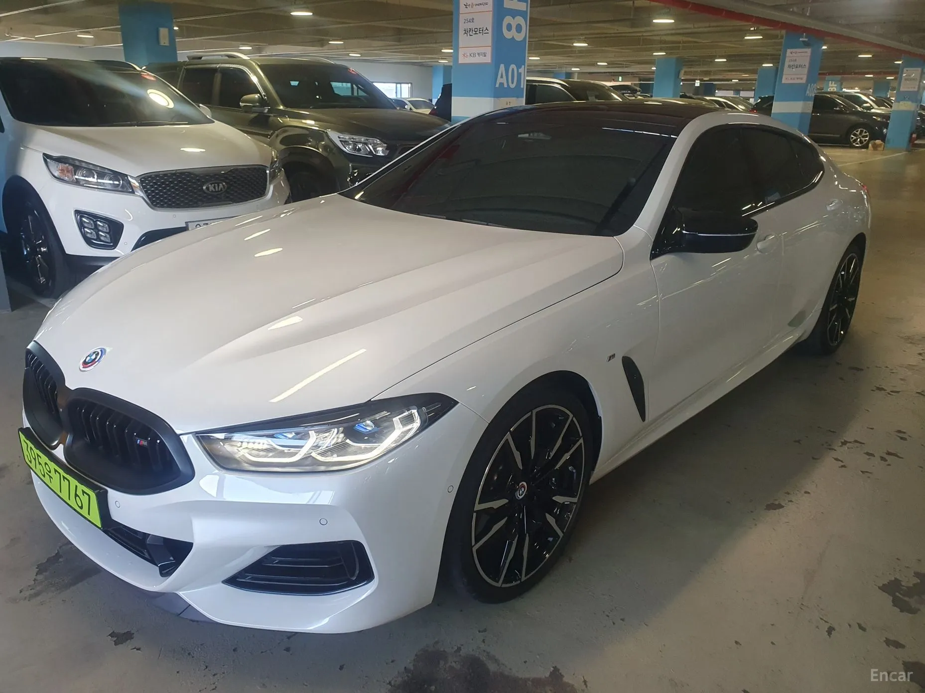 BMW 8-series (G15)
