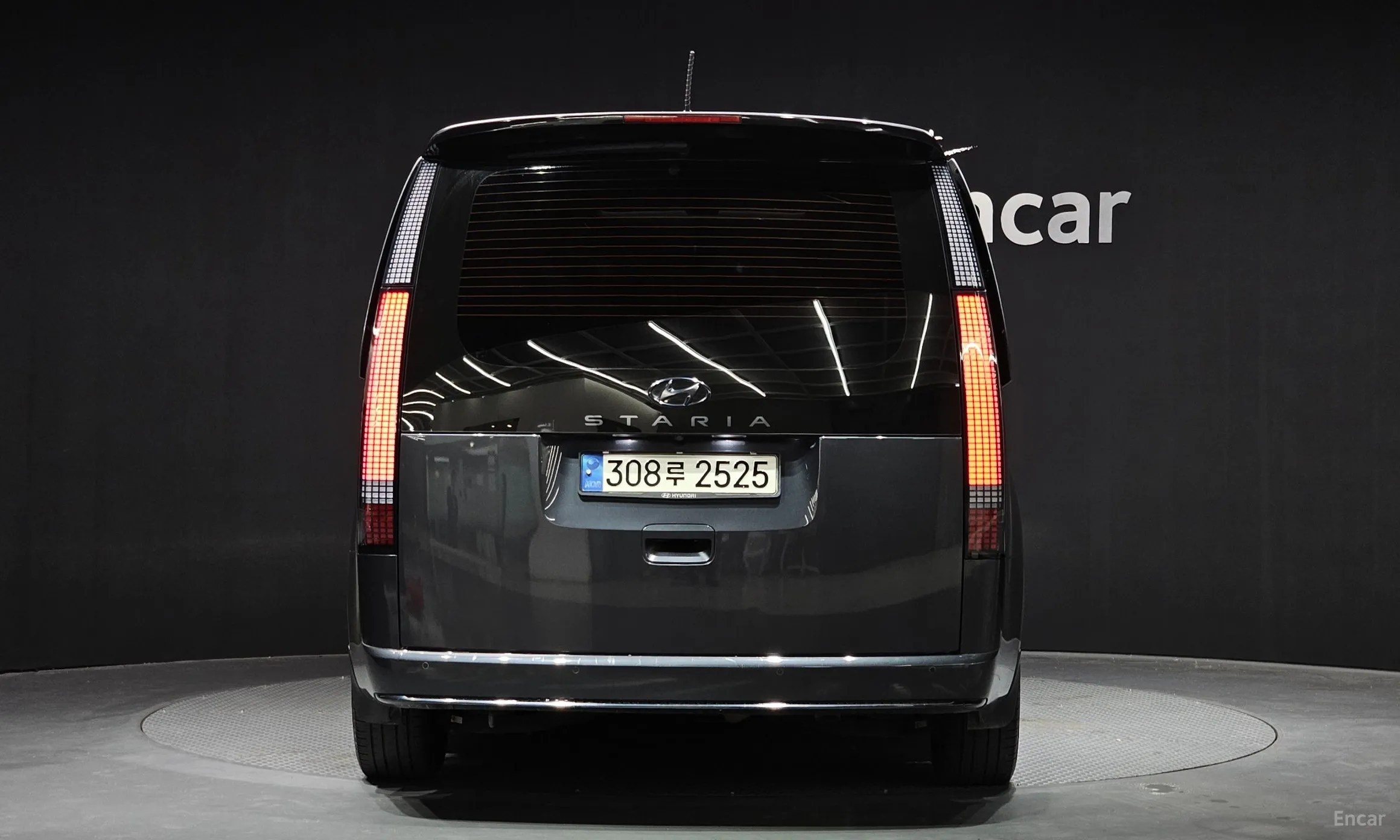 Hyundai Staria превью 3