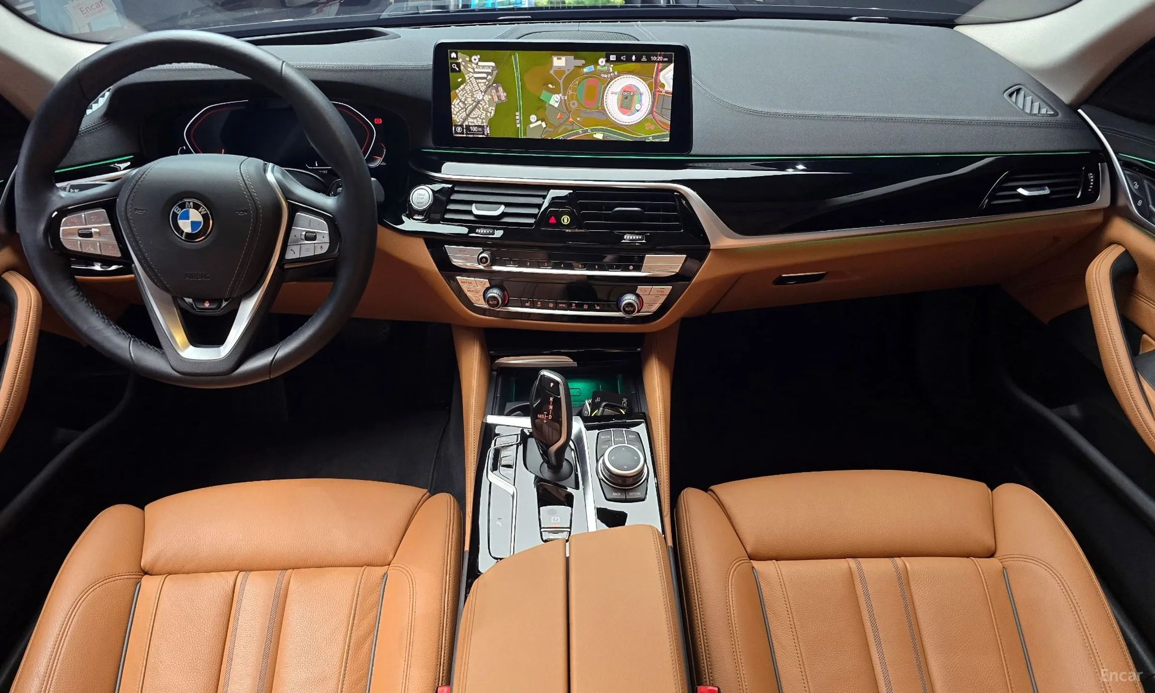 BMW 5 Series (G30) превью 4