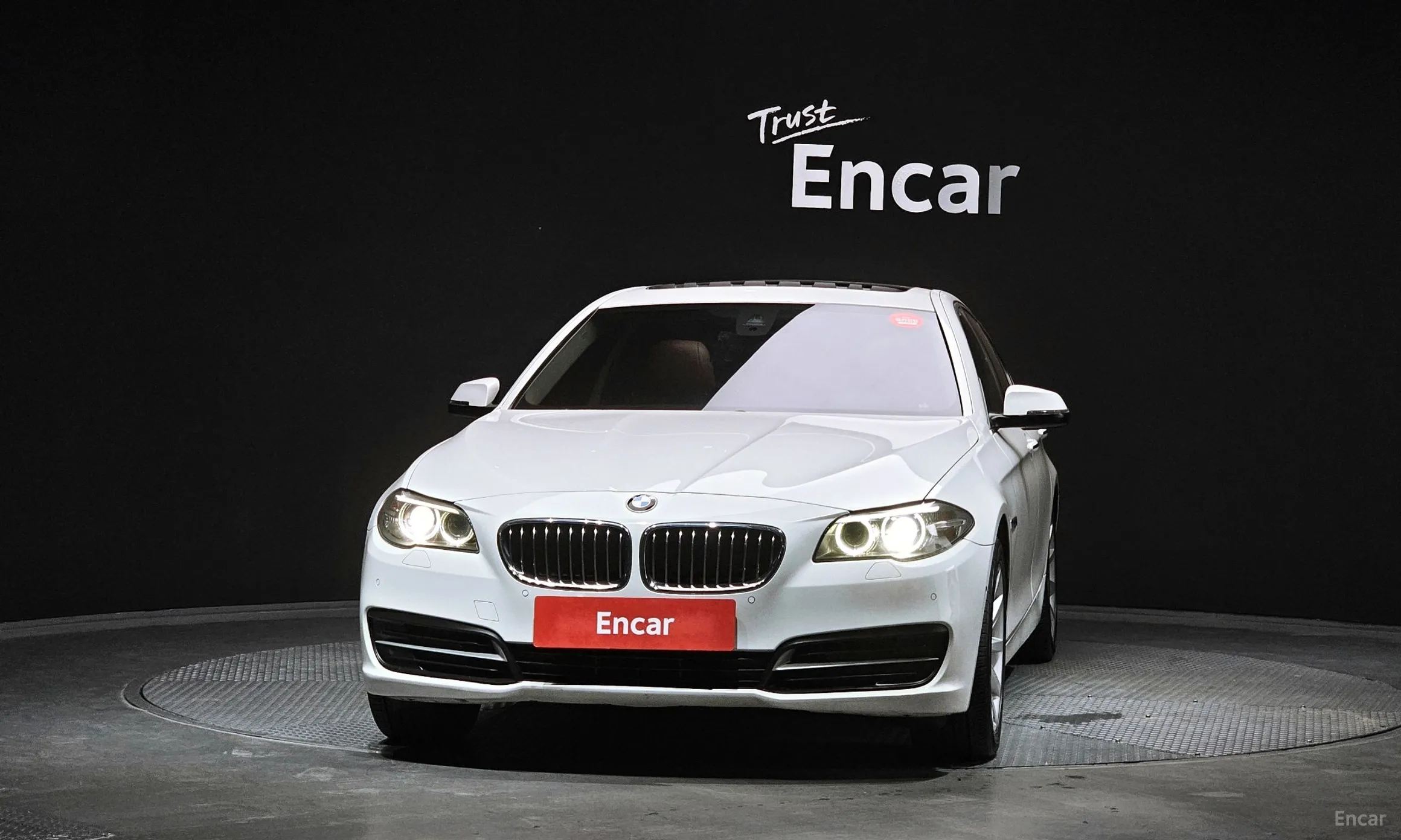 BMW 5 Series (F10) превью 2