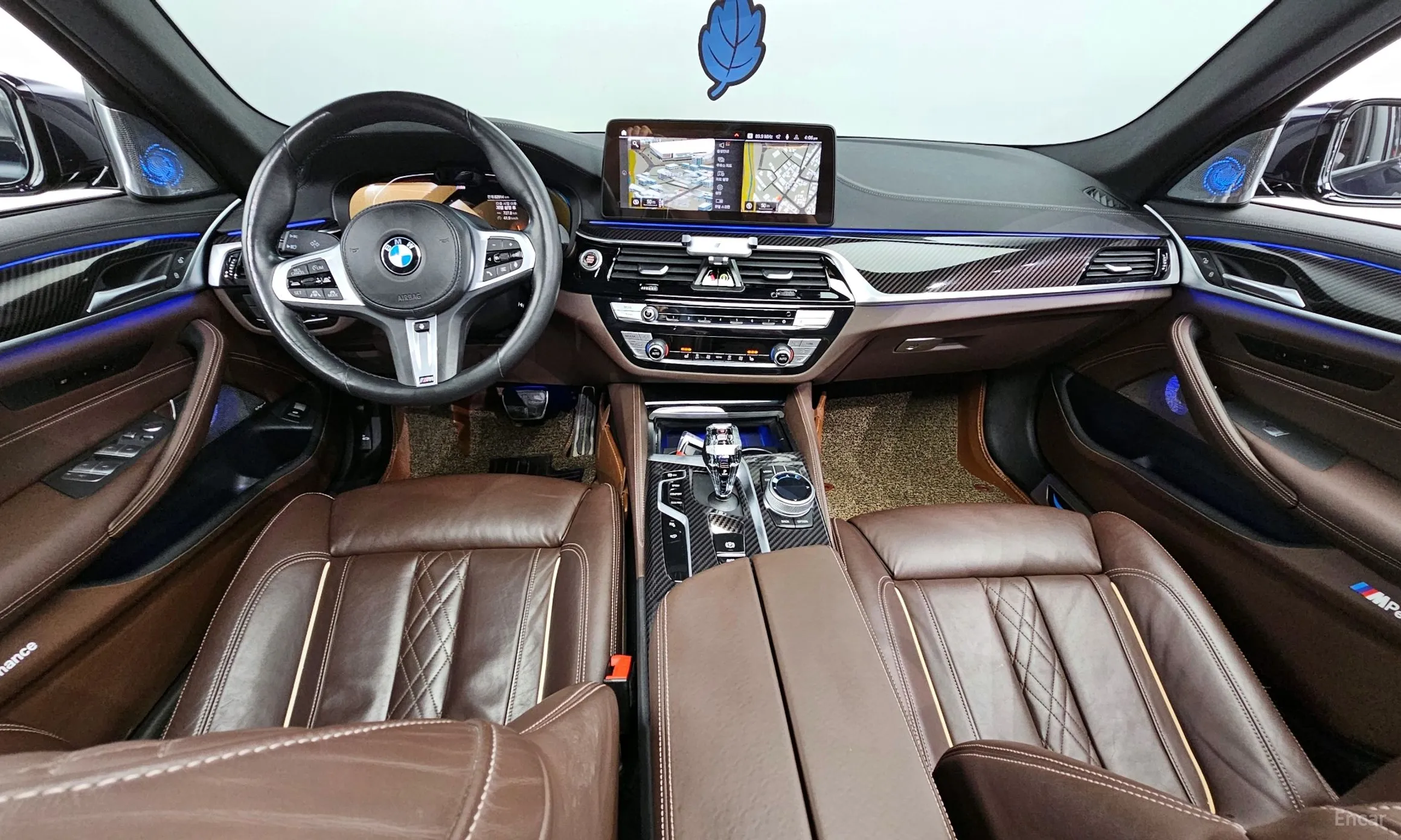 BMW 5 Series (G30) превью 4