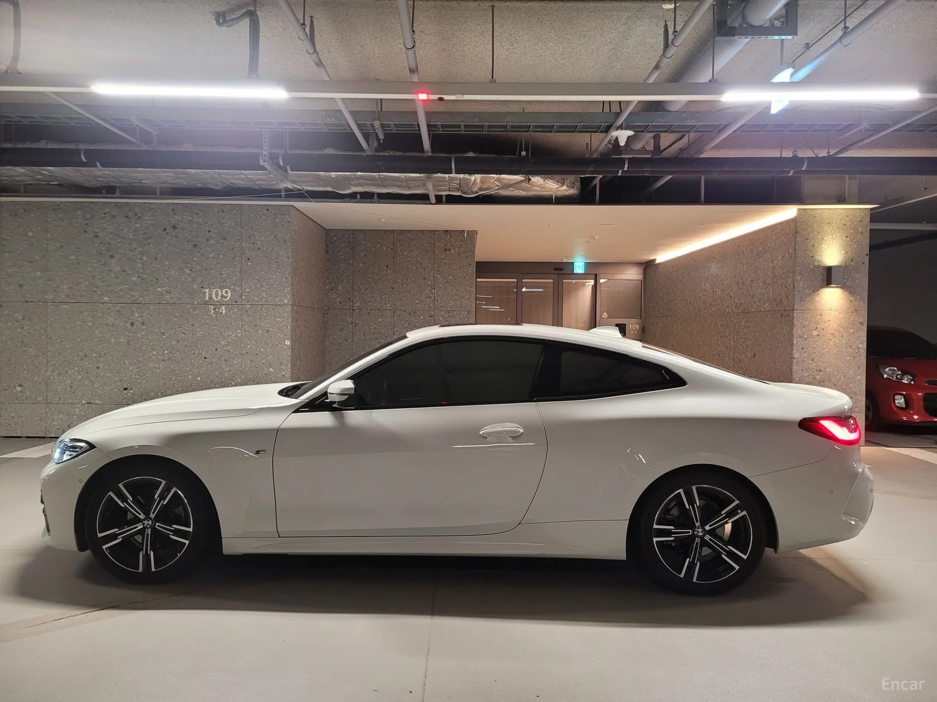 BMW Series 4 (G22) превью 3