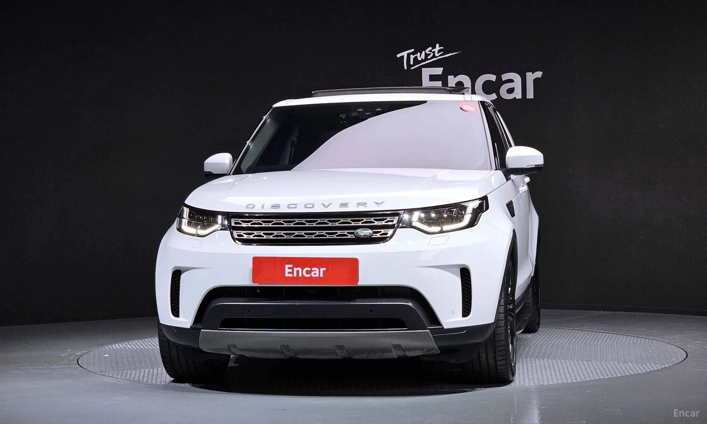 Land Rover Discovery 5 превью 2
