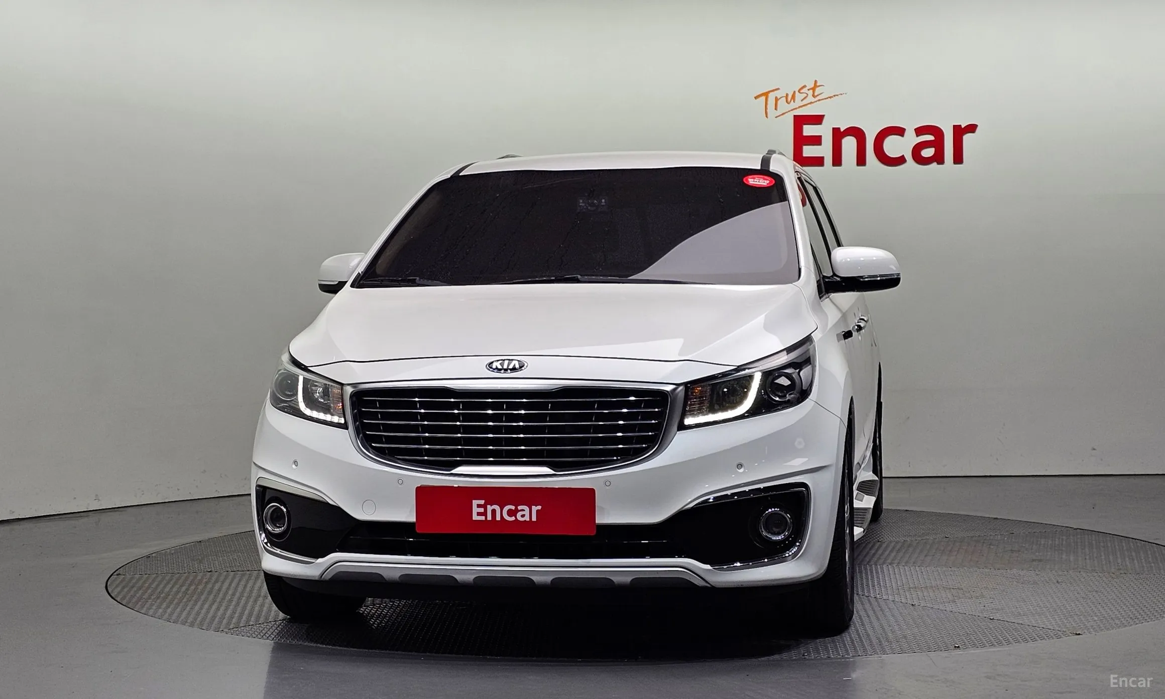 Kia Carnival превью 2
