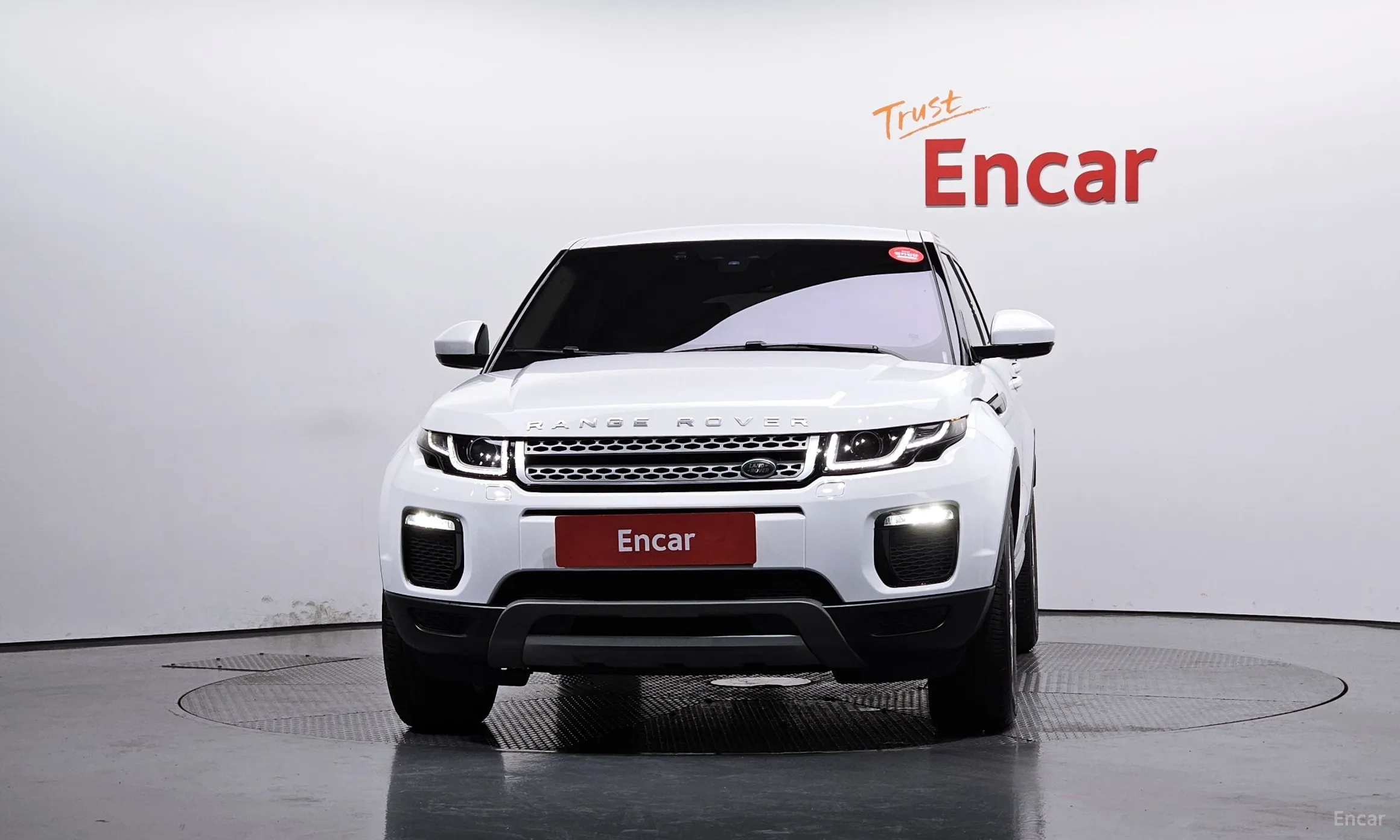 Land Rover Range Rover Evoque превью 2