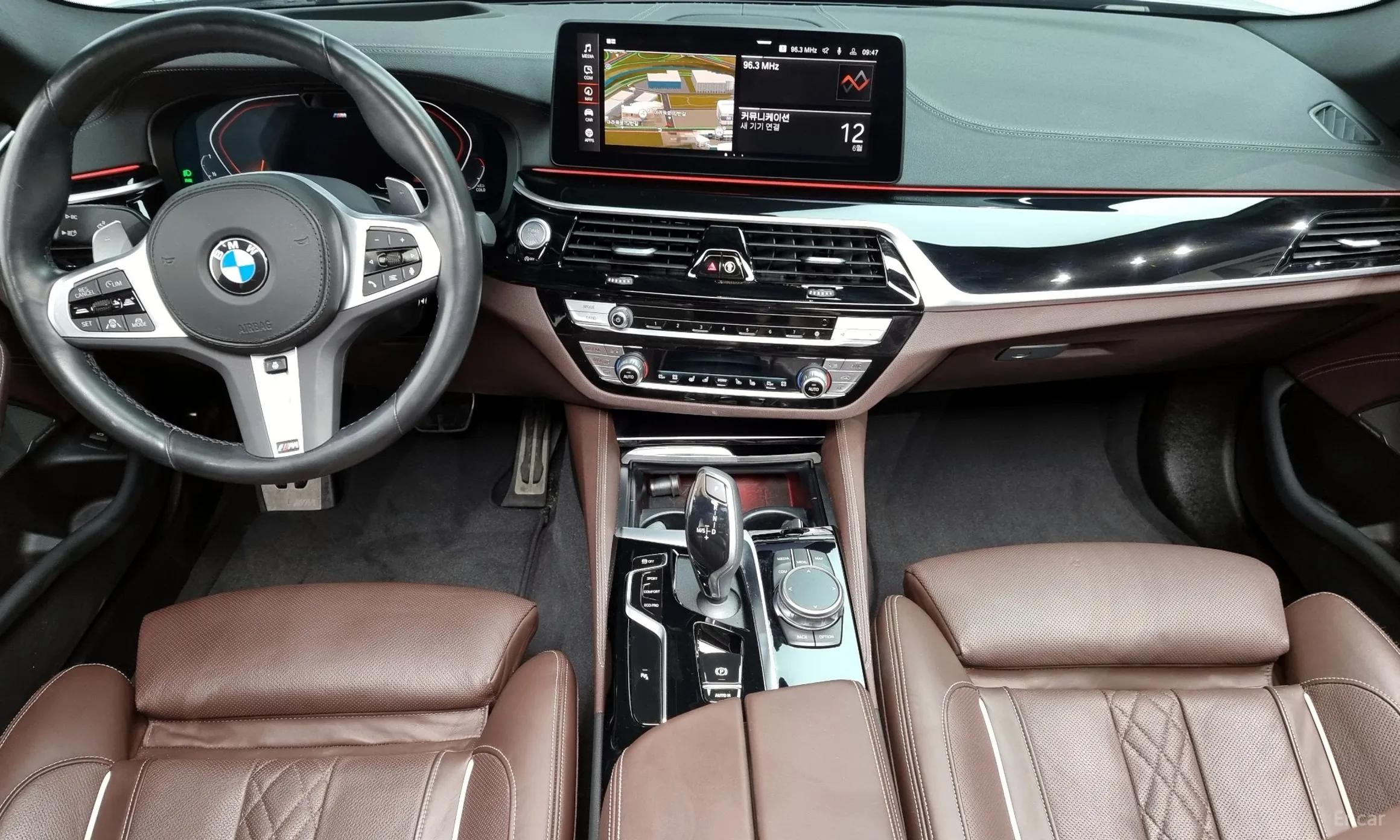 BMW 5 Series (G30) превью 4