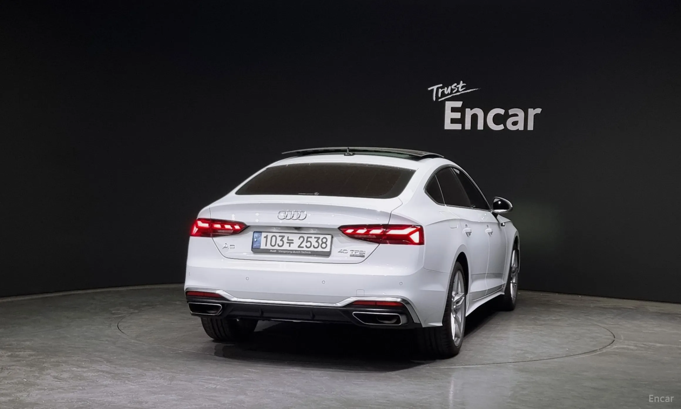 Audi A5 (F5) превью 3