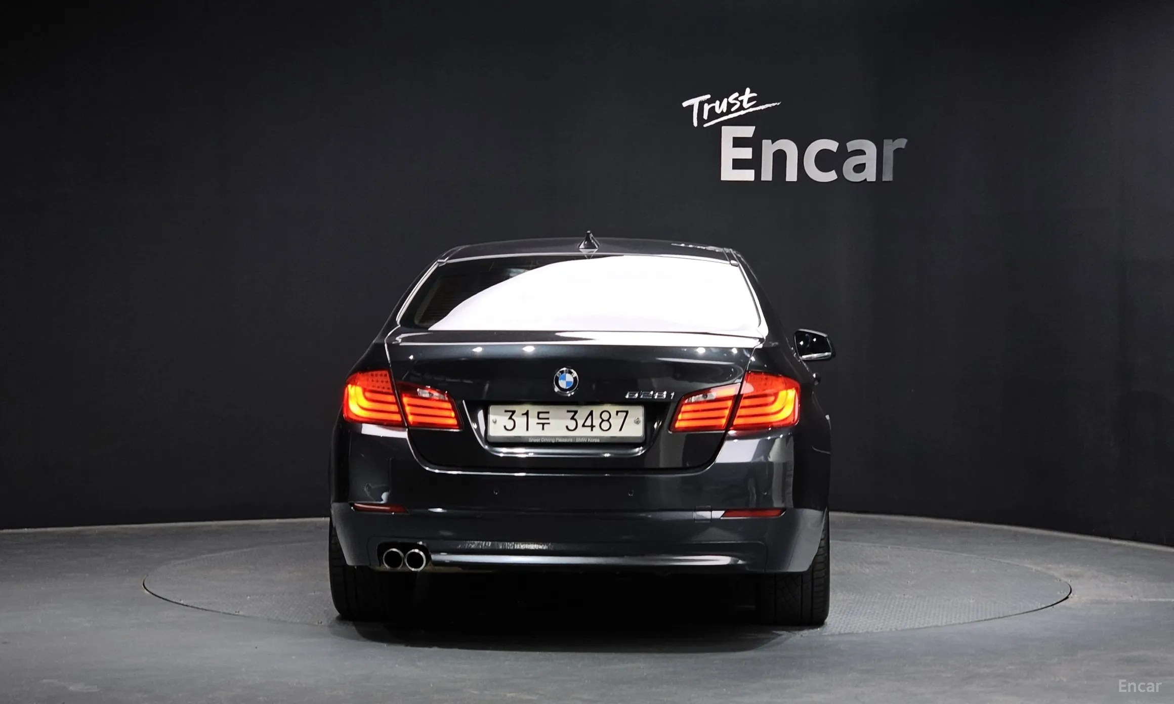 BMW 5 Series (F10) превью 3