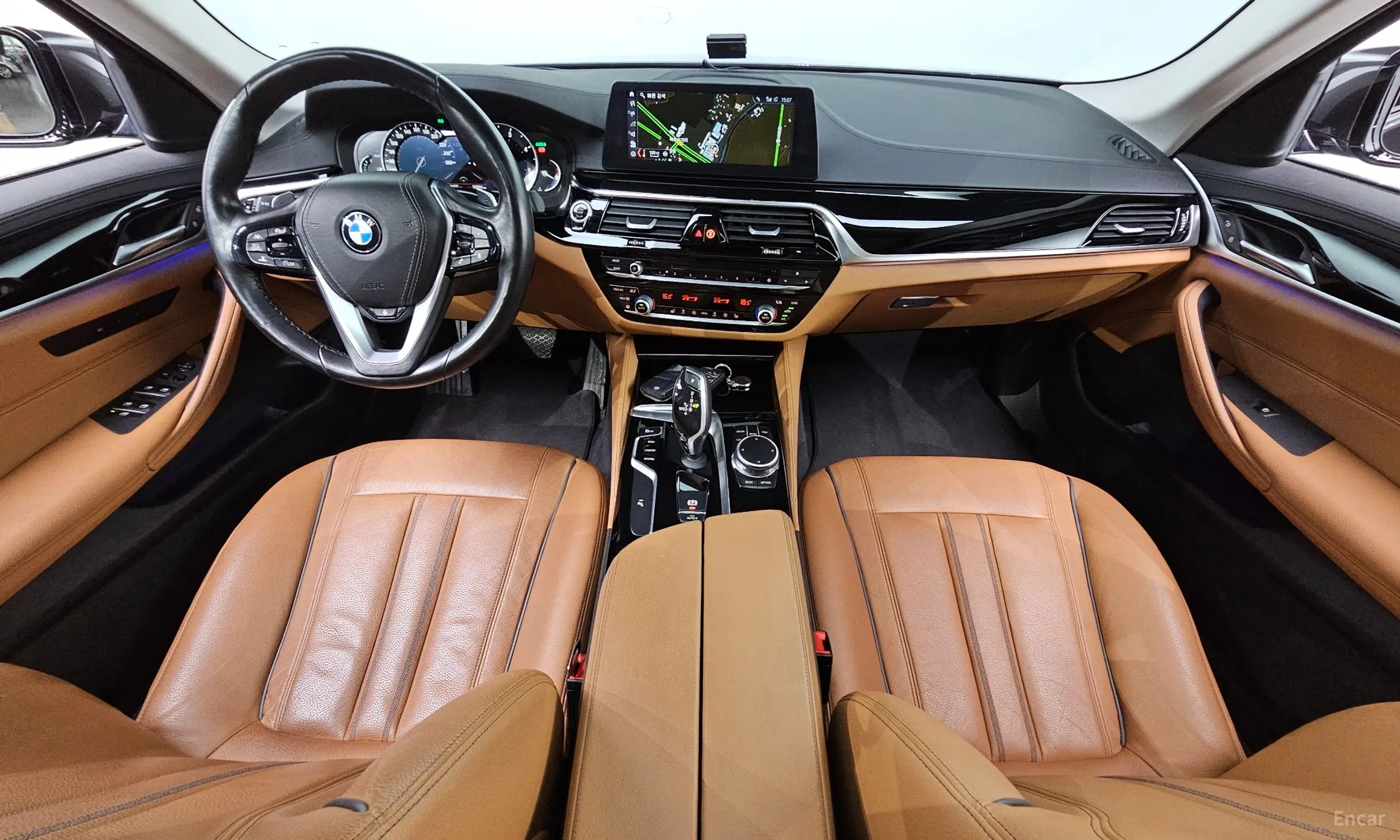 BMW 5 Series (G30) превью 4