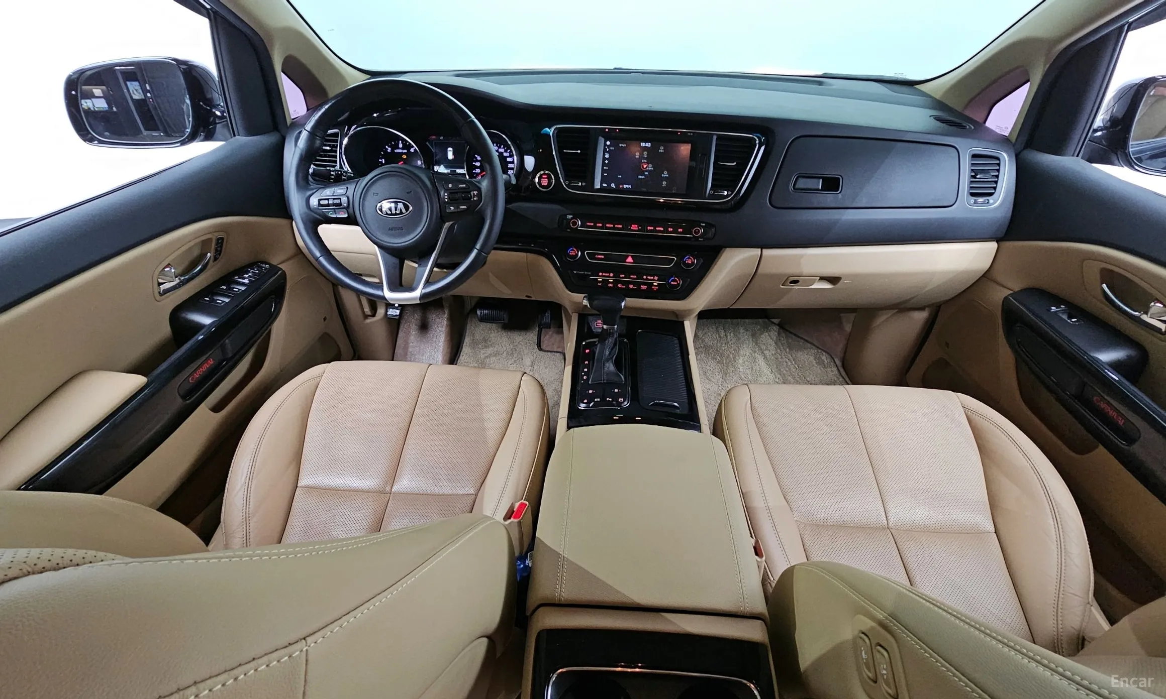 Kia Carnival превью 4