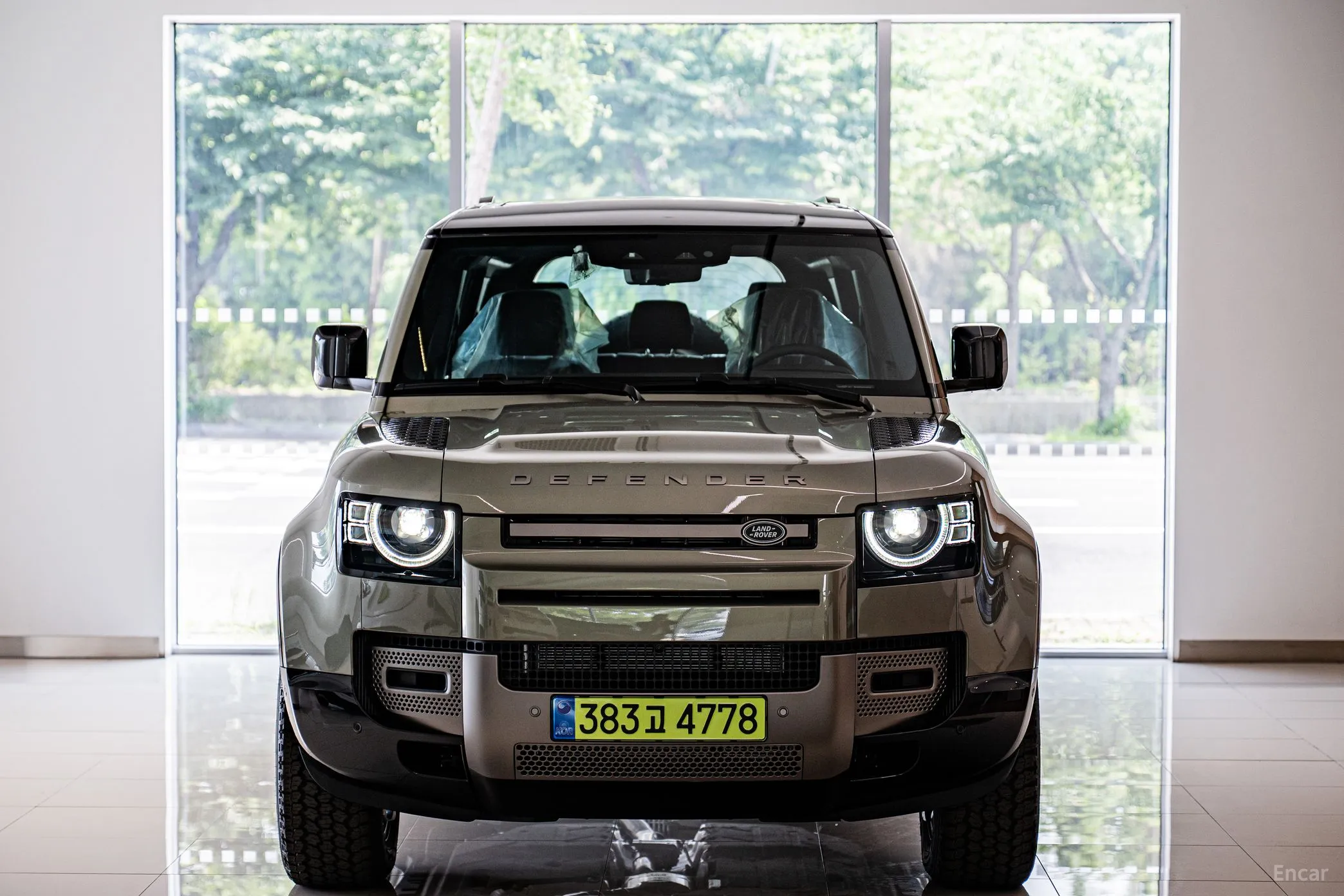 Land Rover Defender (L663)