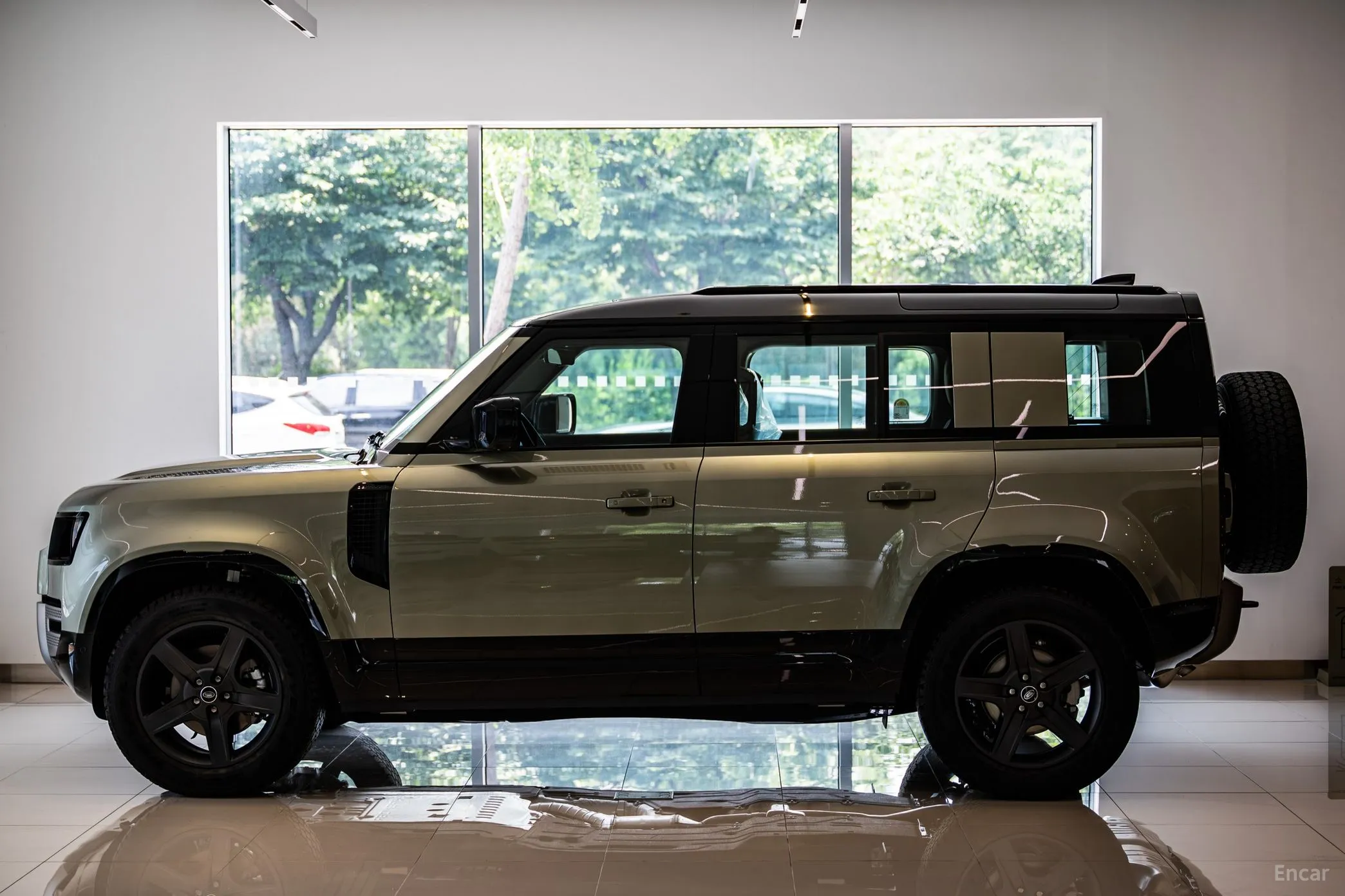 Land Rover Defender (L663) превью 3