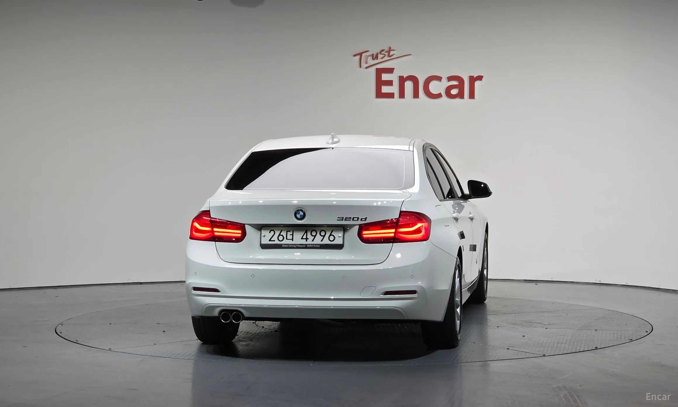 BMW 3 Series (F30) превью 3