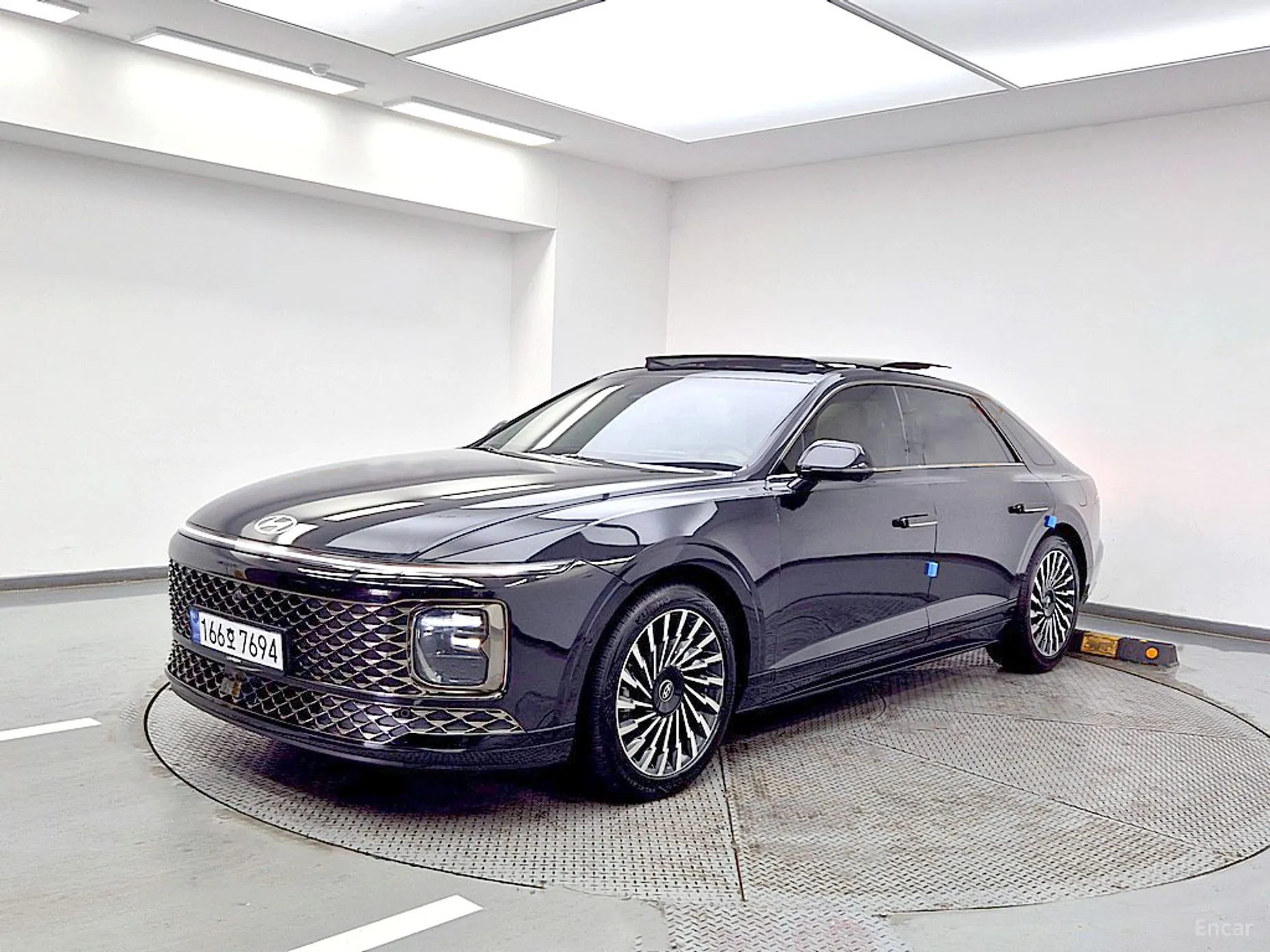 Hyundai Grandeur (GN7)