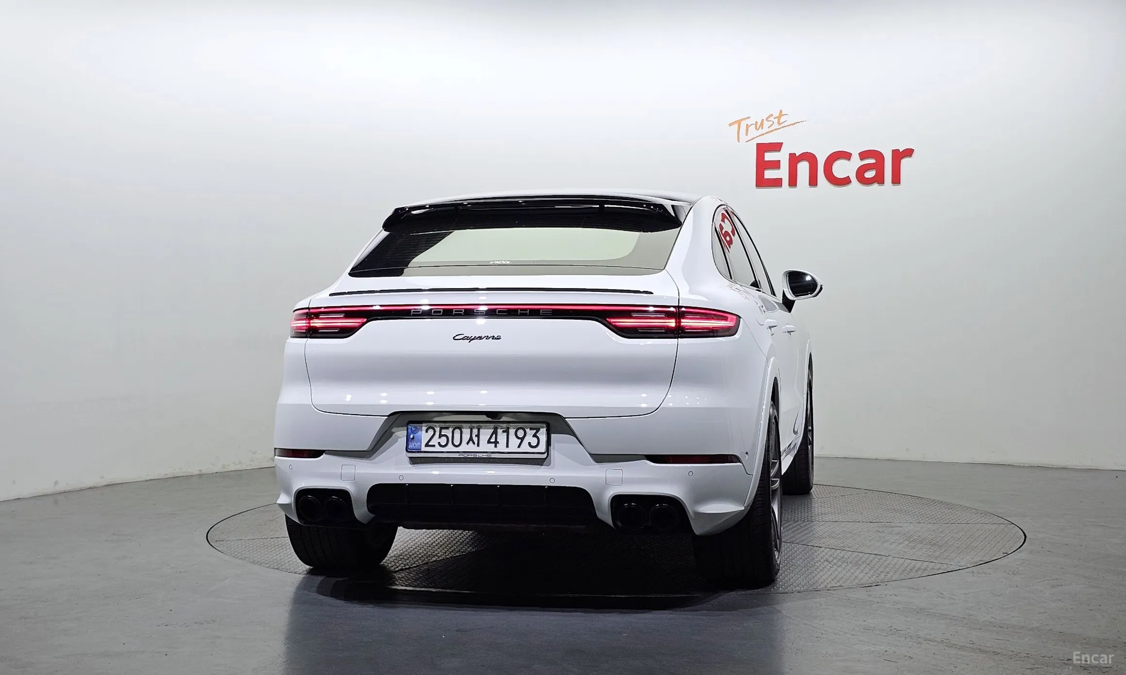 Porsche Cayenne (PO536) превью 3