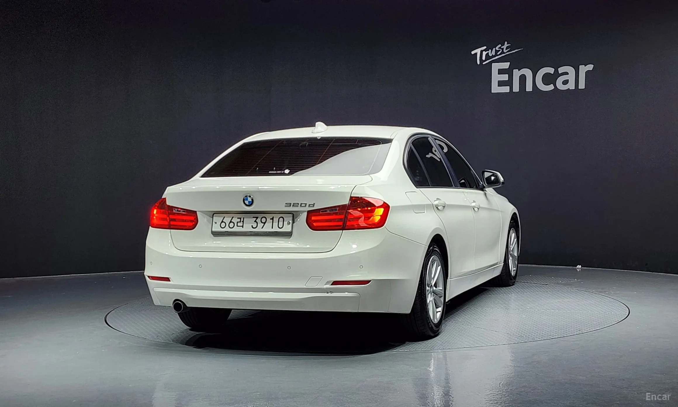 BMW 3 Series (F30) превью 3