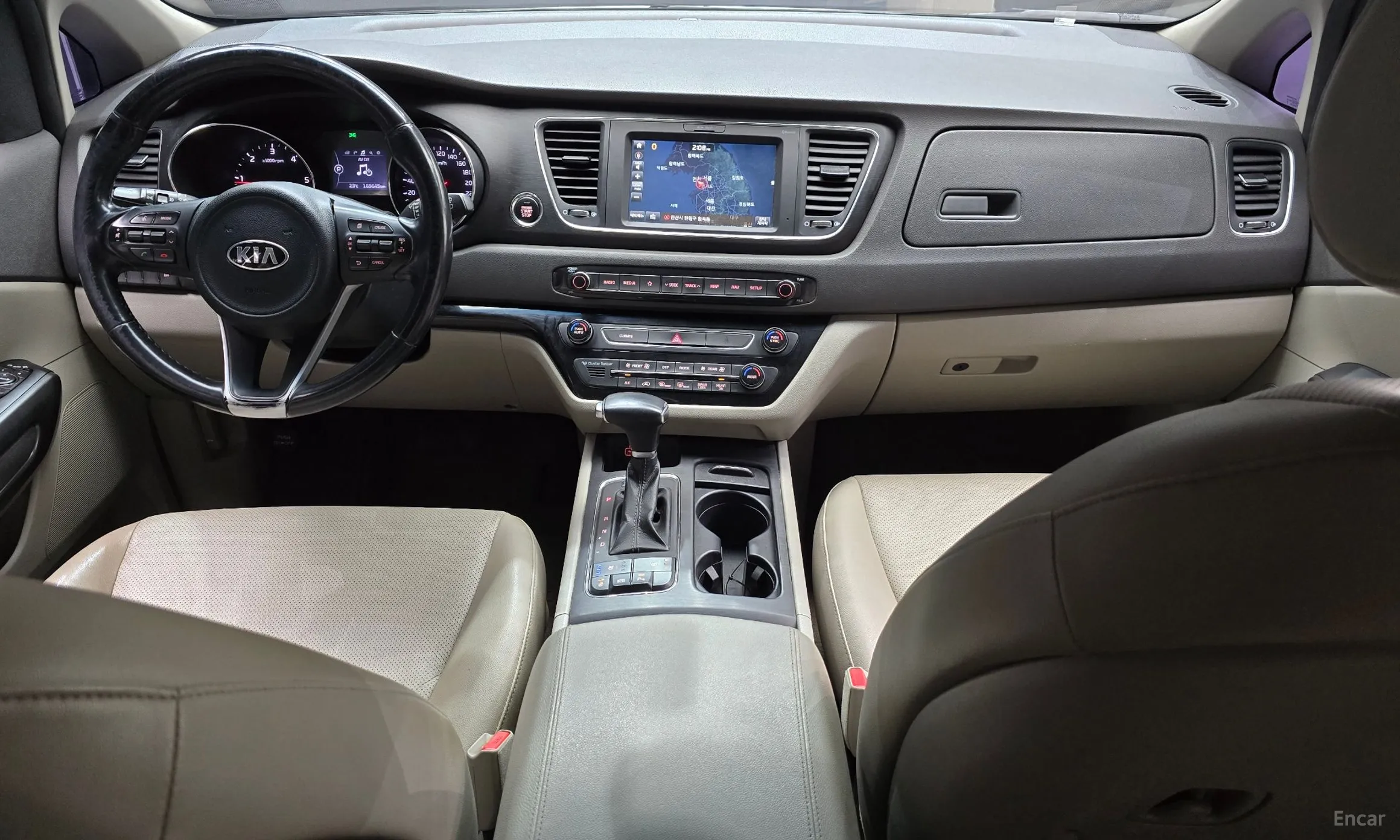 Kia Carnival превью 4