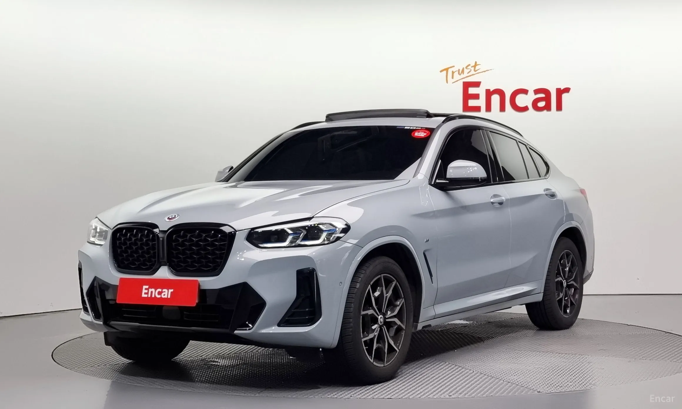 X4 (G02)