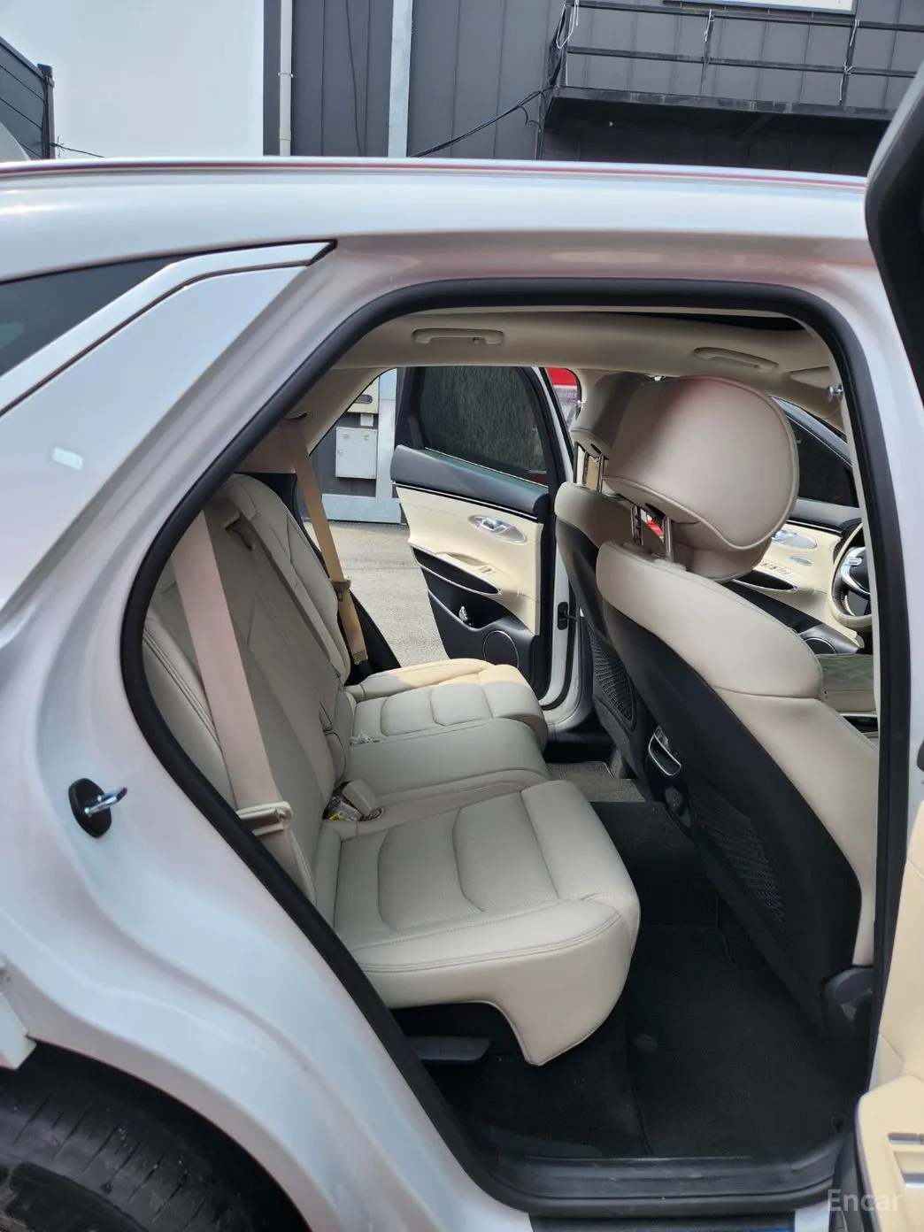Genesis GV70 превью 14