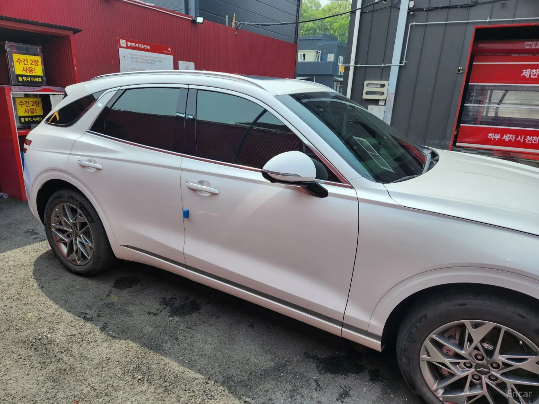 Genesis GV70 превью 7