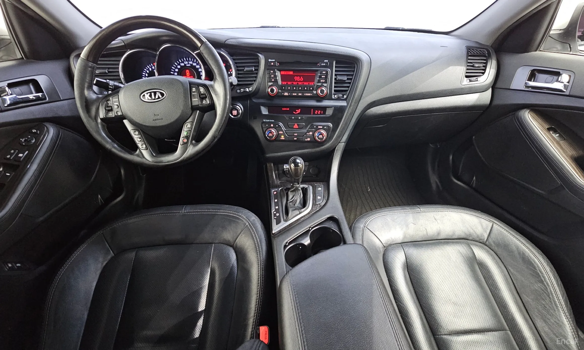 Kia K5 превью 4