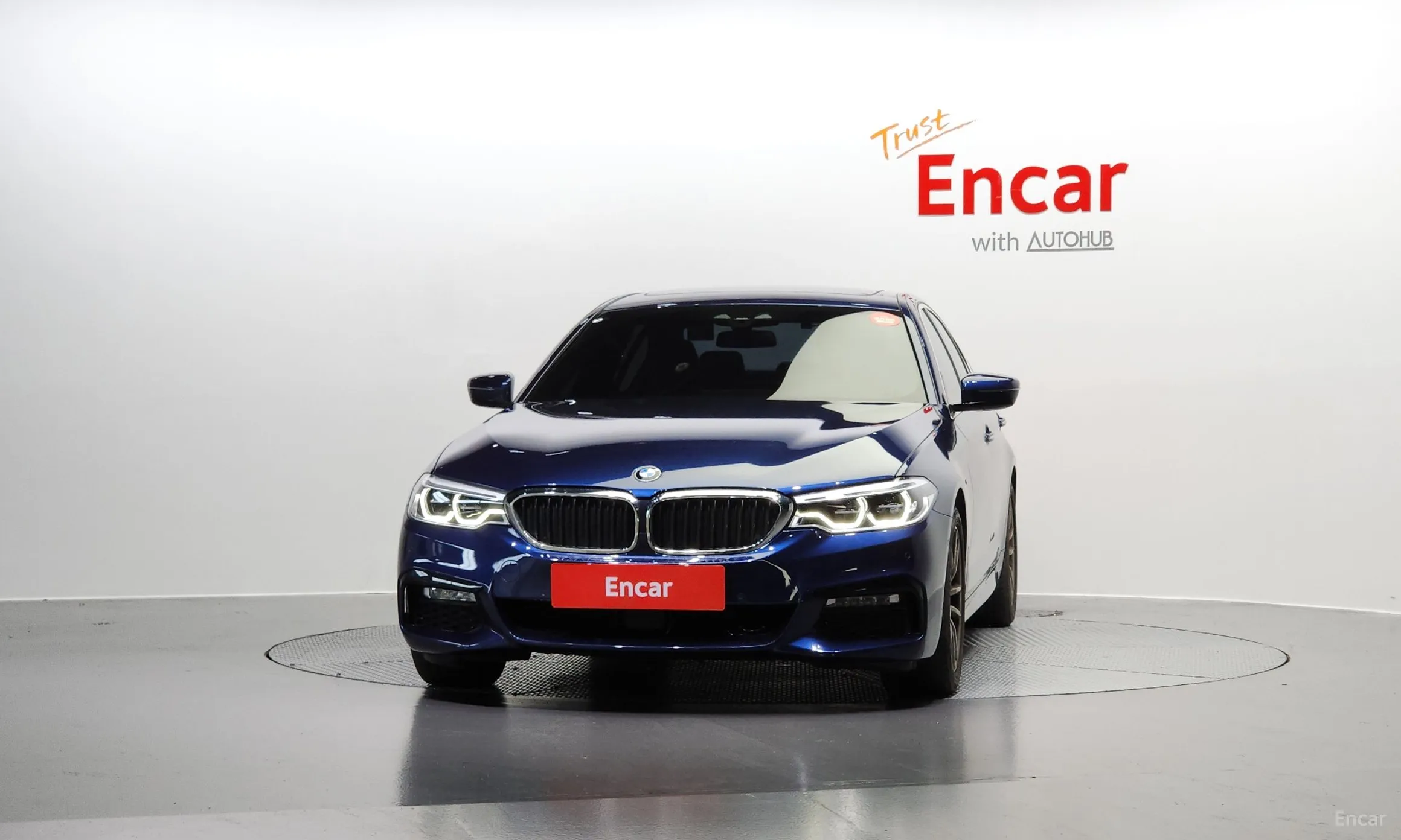 BMW 5 Series (G30) превью 2