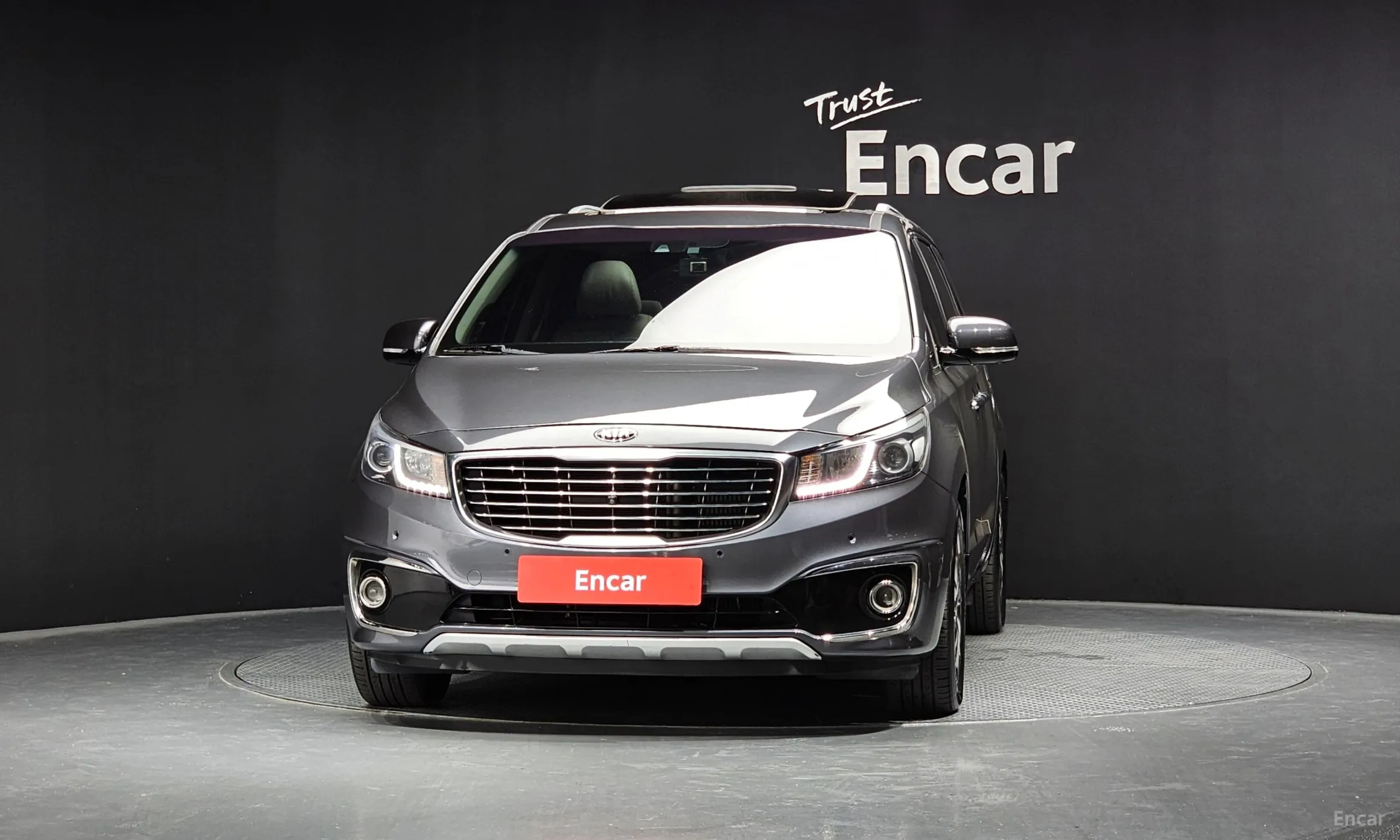 Kia Carnival превью 2