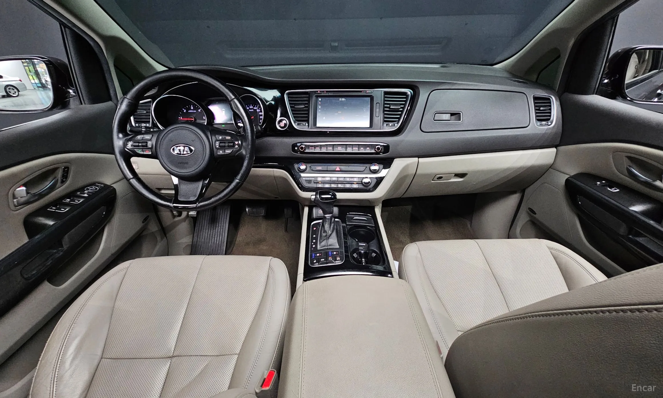 Kia Carnival превью 4