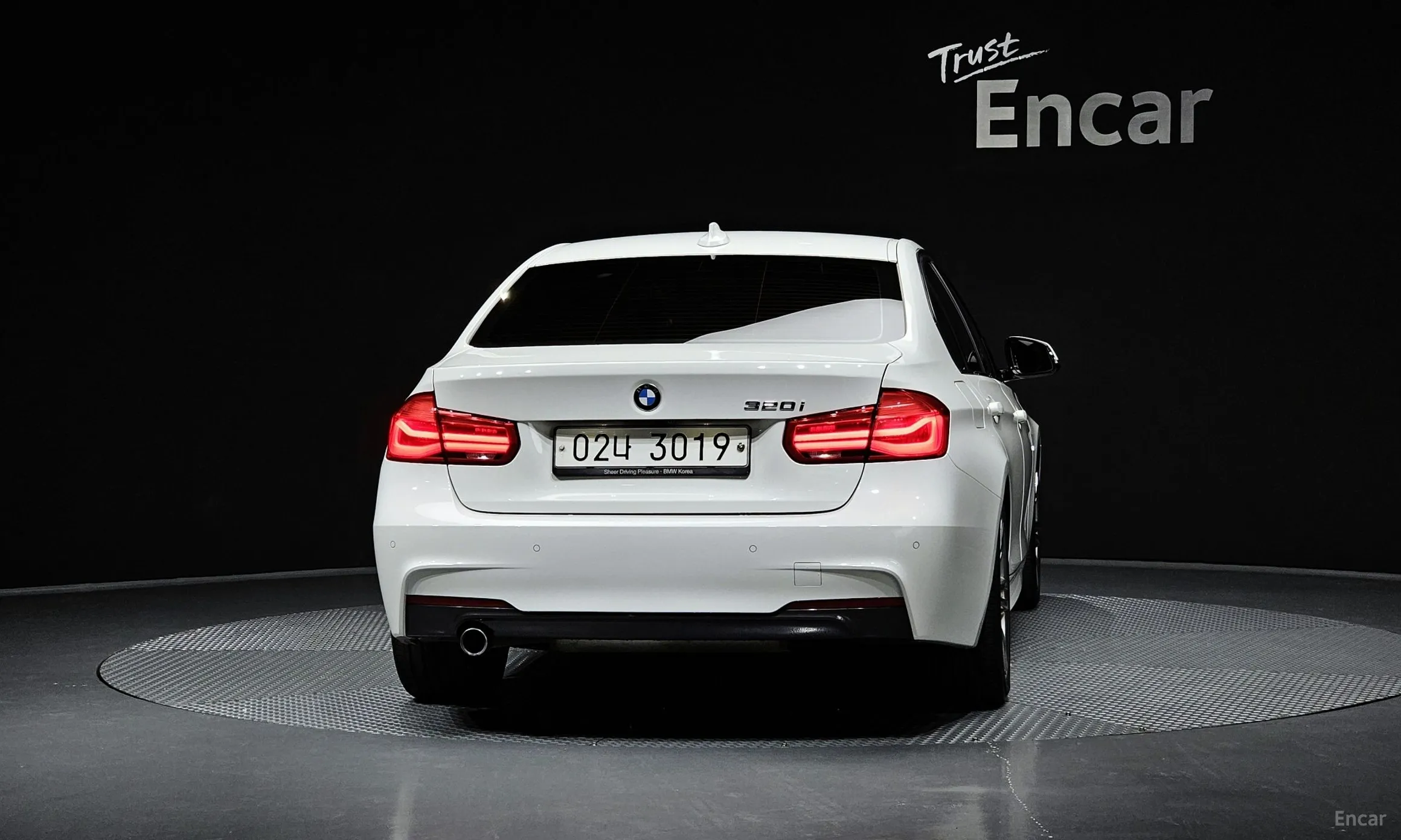 BMW 3 Series (F30) превью 3