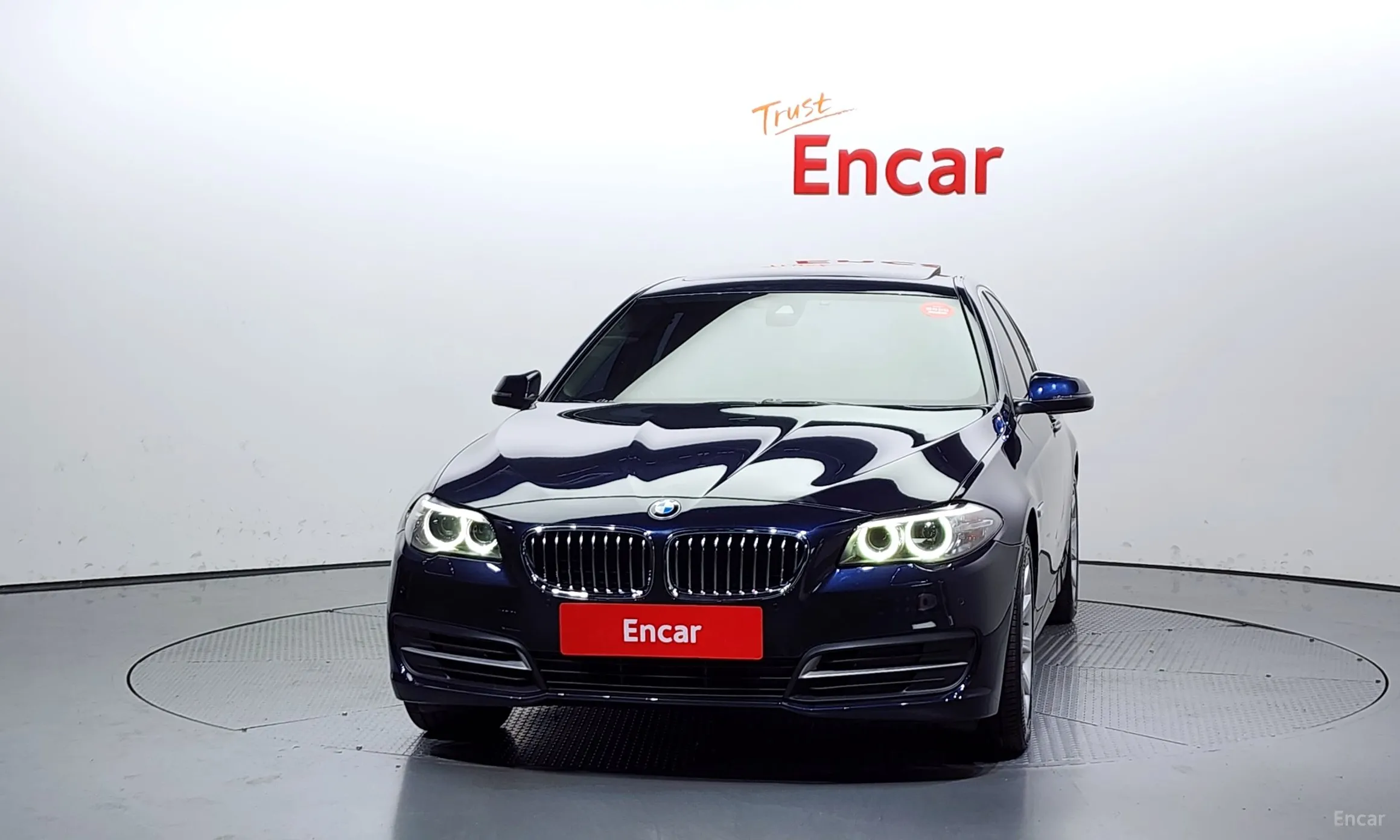 BMW 5 Series (F10) превью 2