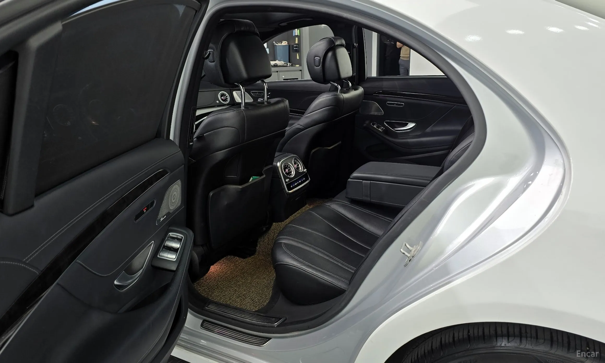 Mercedes Benz S-Class W222 превью 11