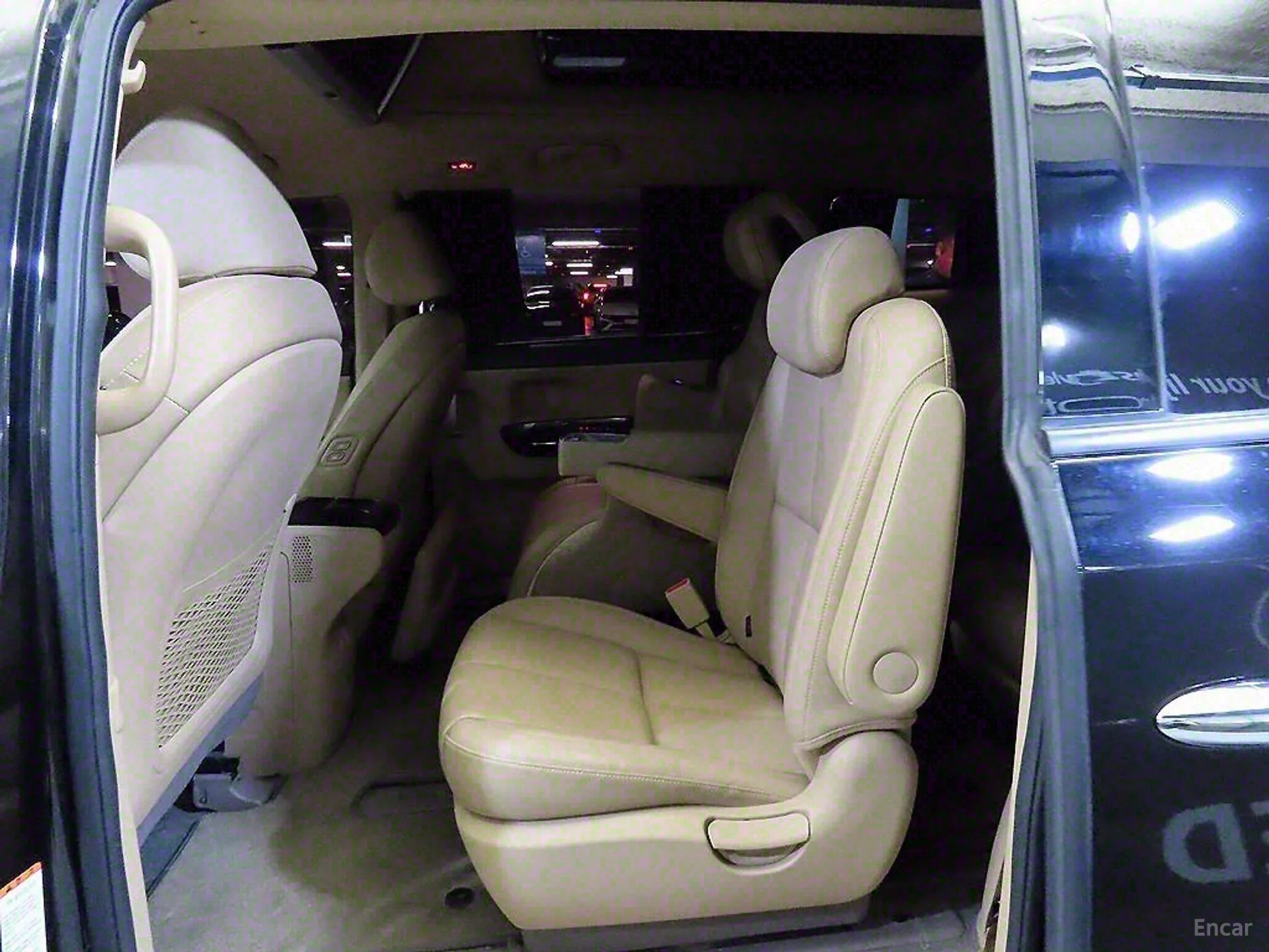 Kia Carnival превью 4