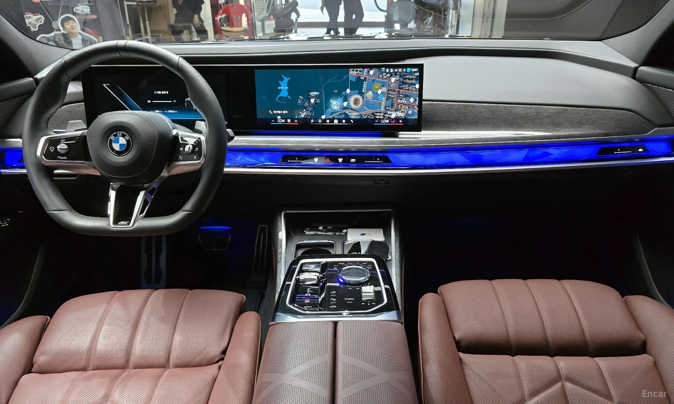 BMW 7 Series (G70) превью 4