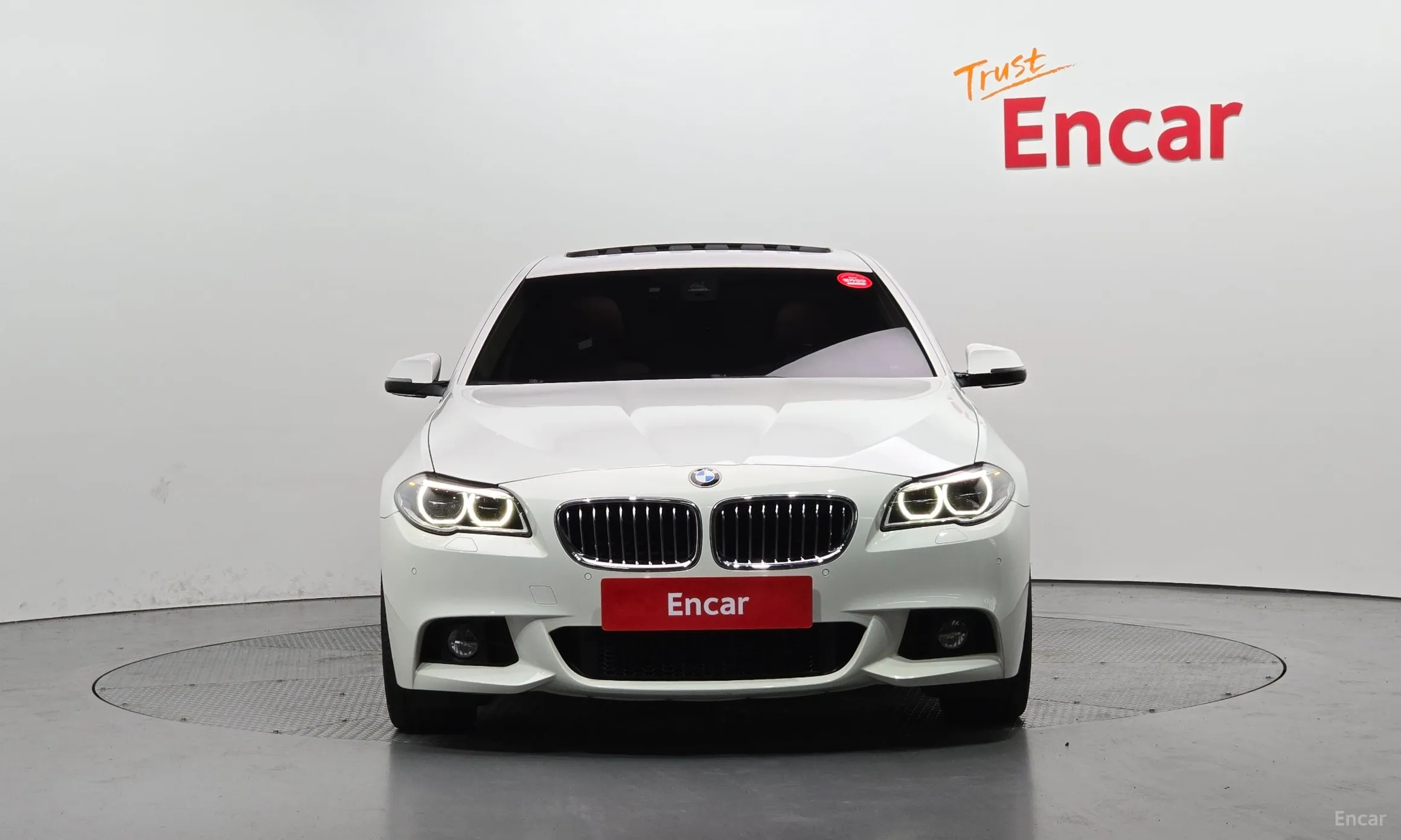 BMW 5 Series (F10) превью 2
