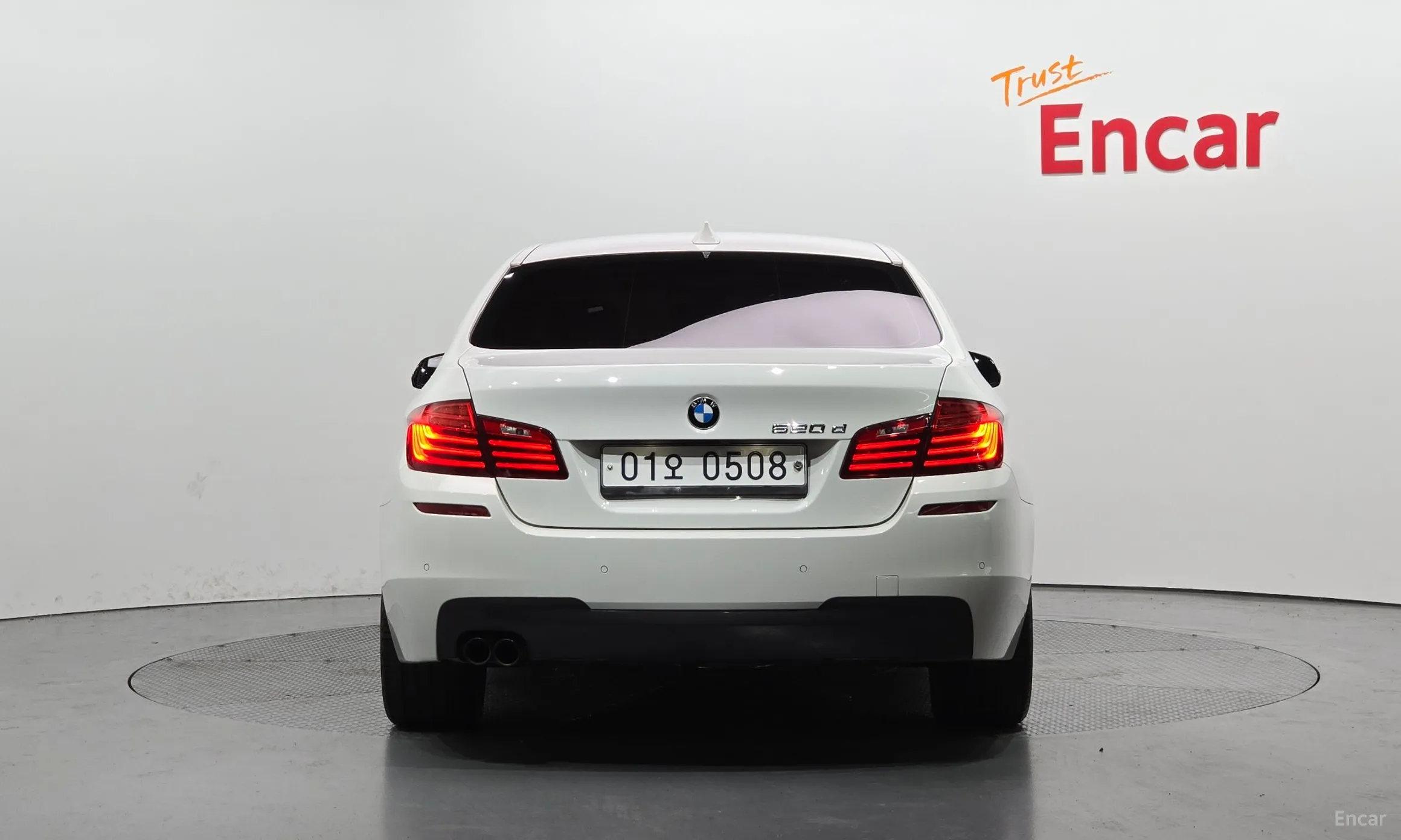 BMW 5 Series (F10) превью 3