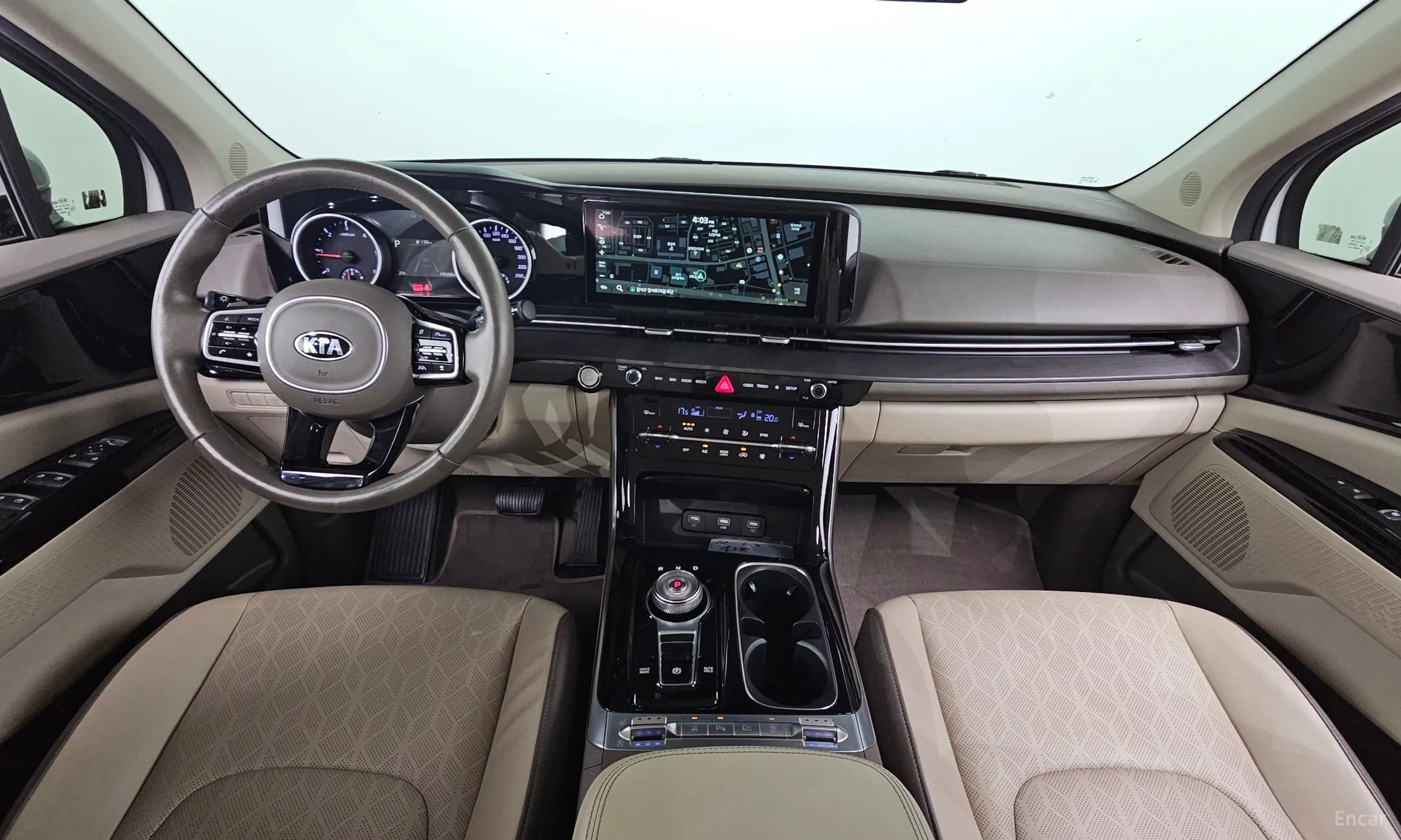 Kia Carnival Gen 4 превью 4