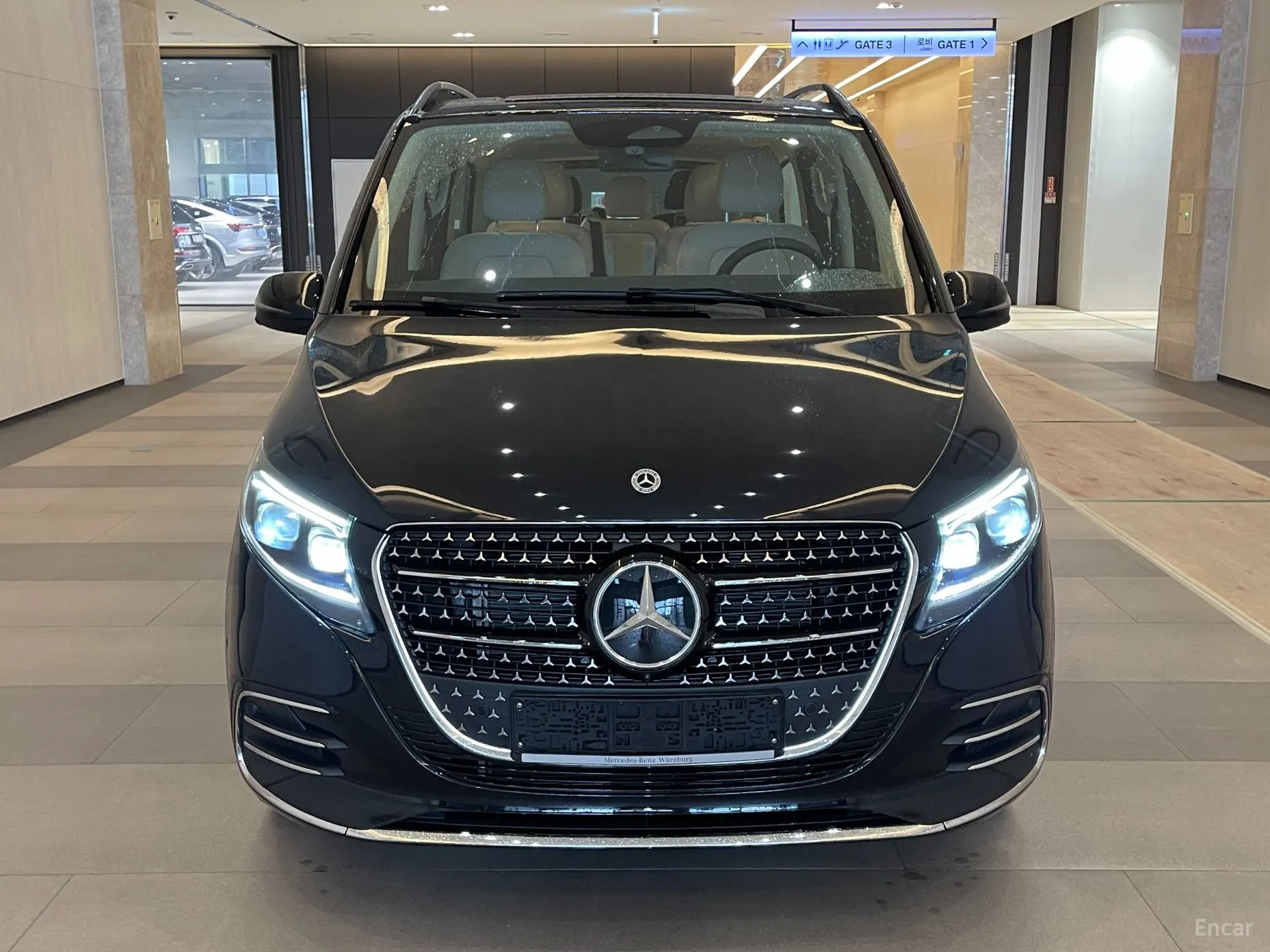 Mercedes Benz V-Class