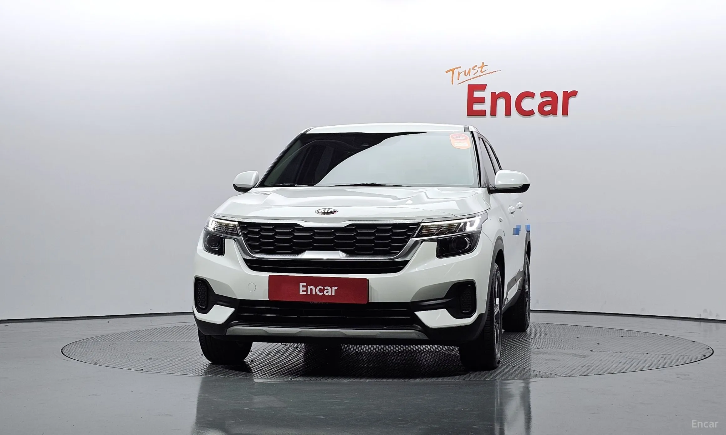 Kia Seltos превью 2